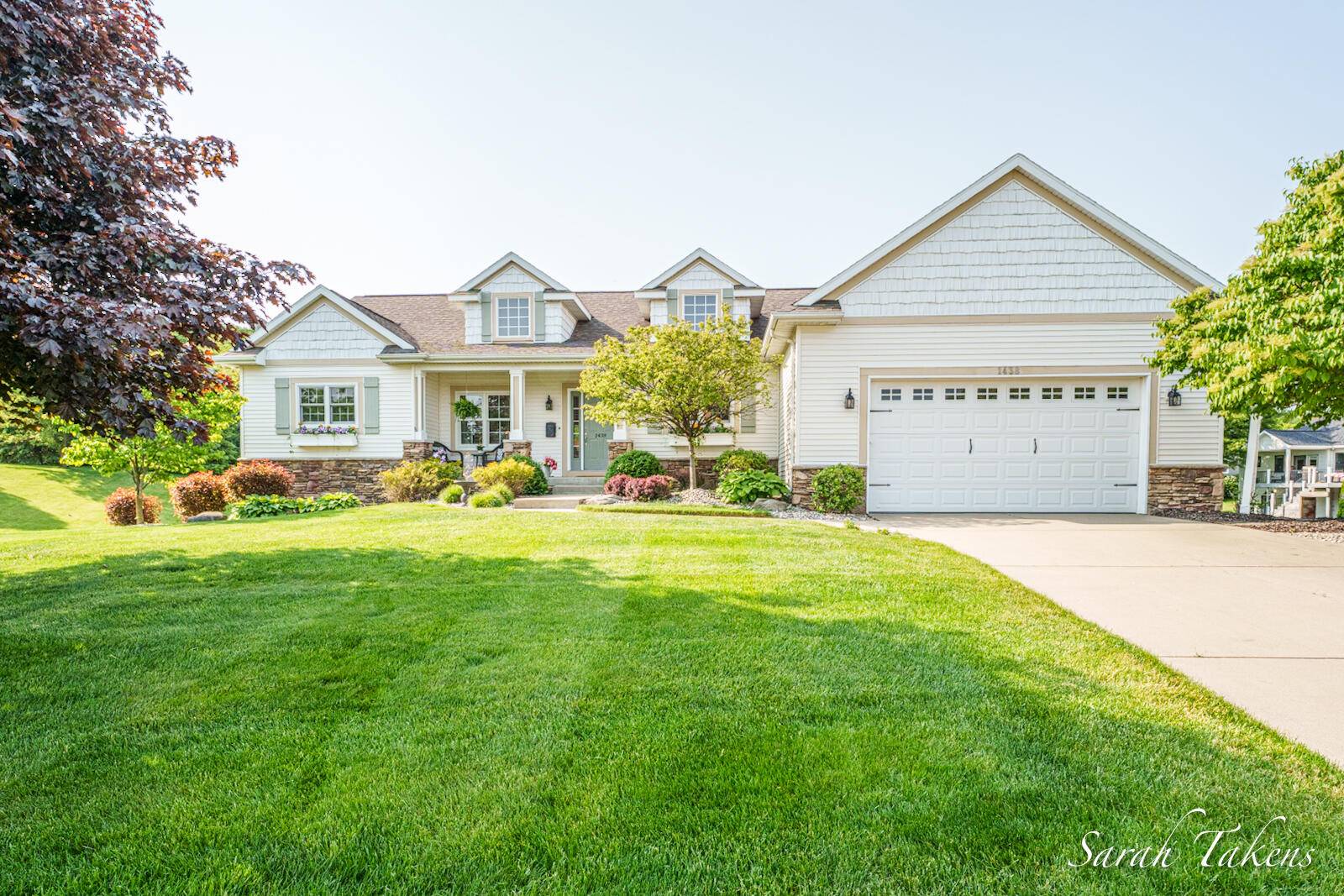 Hudsonville, MI 49426,1438 N Lake Court