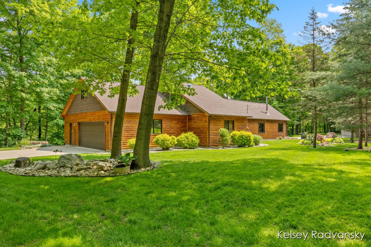 Grant, MI 49327,3223 W 96th Street
