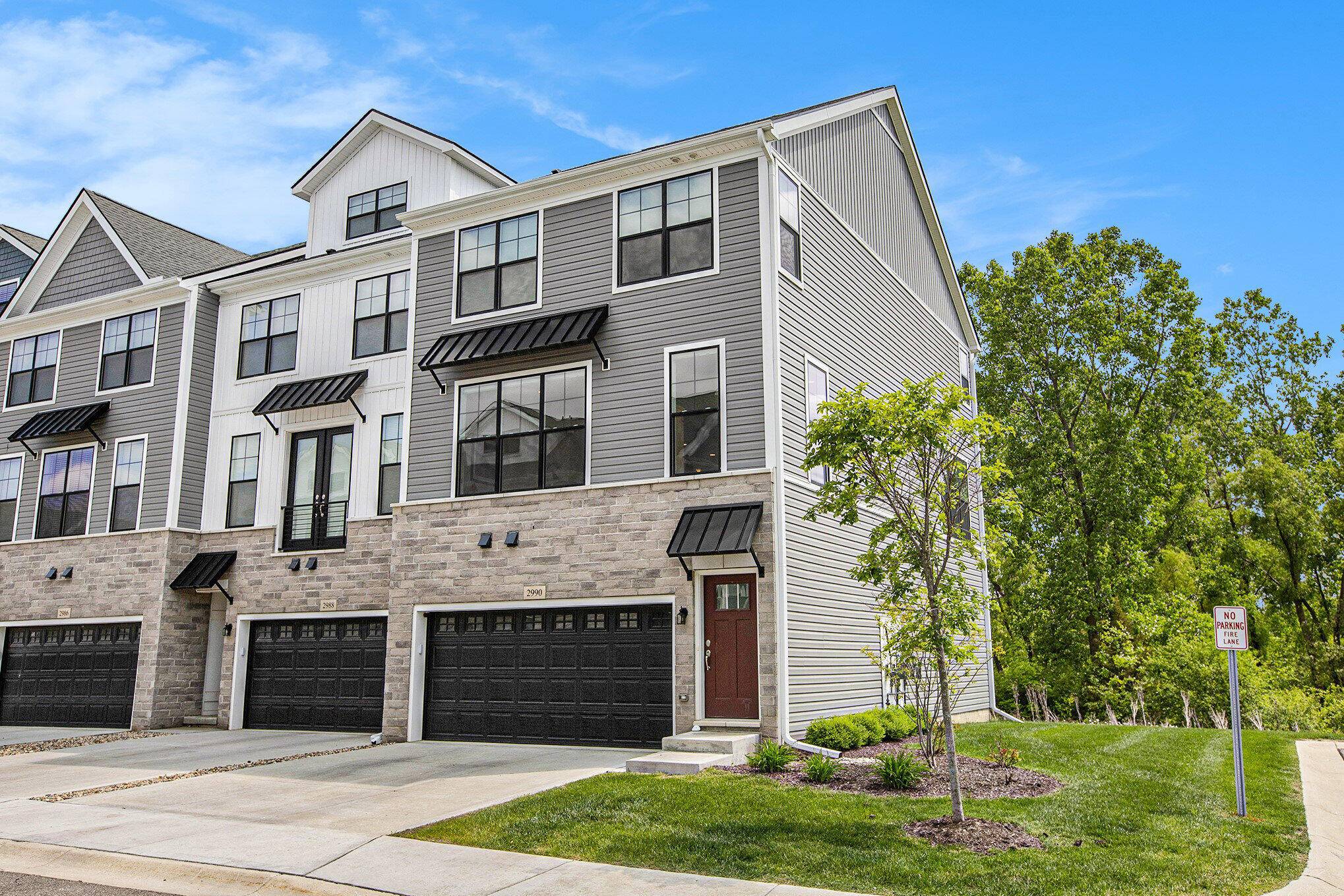 Ann Arbor, MI 48105,2990 Stoke Way