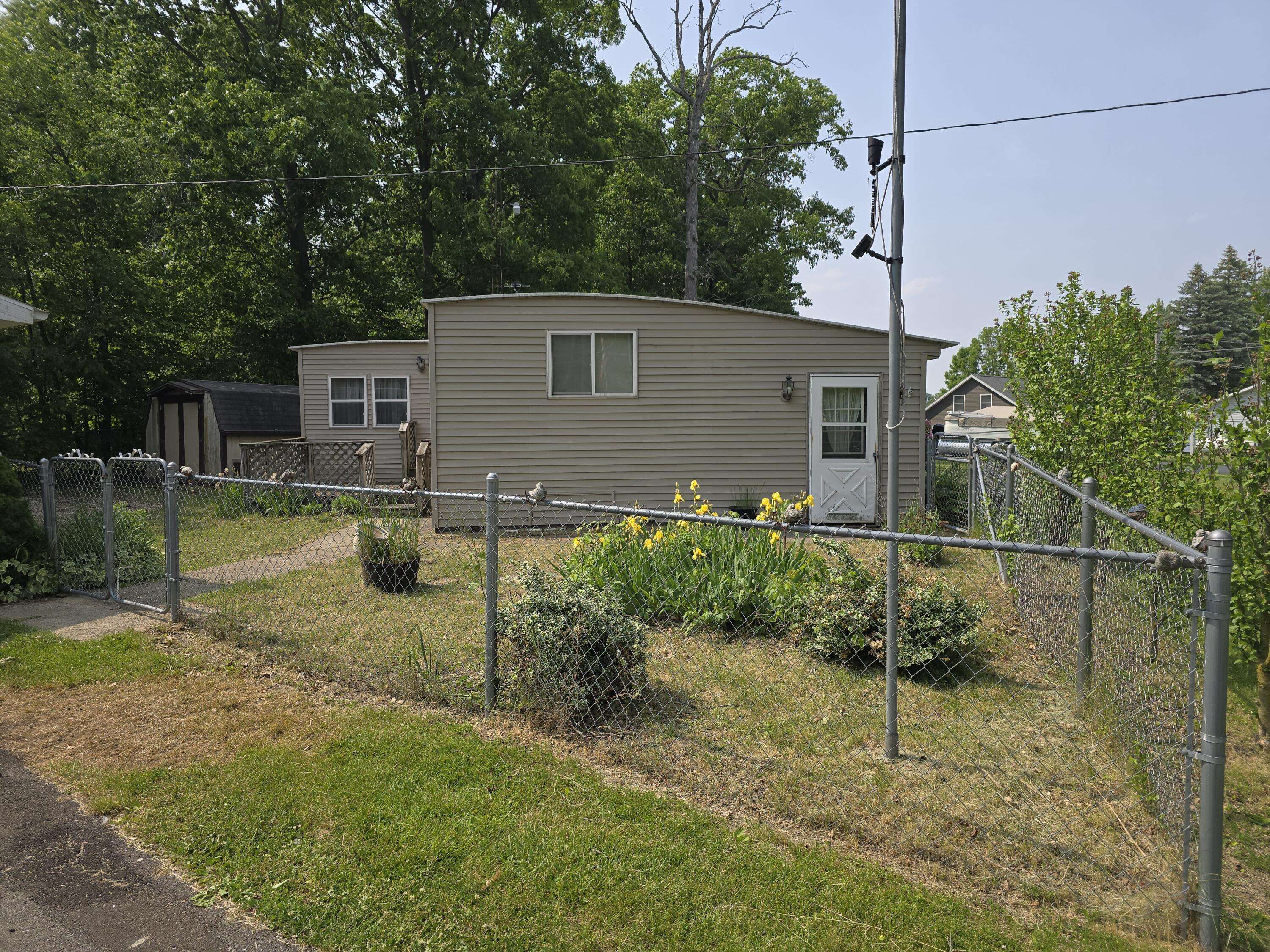 Osseo, MI 49266,6876 Rowley Drive