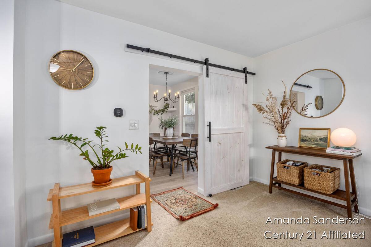 Grand Rapids, MI 49503,620 Emerald NE Avenue