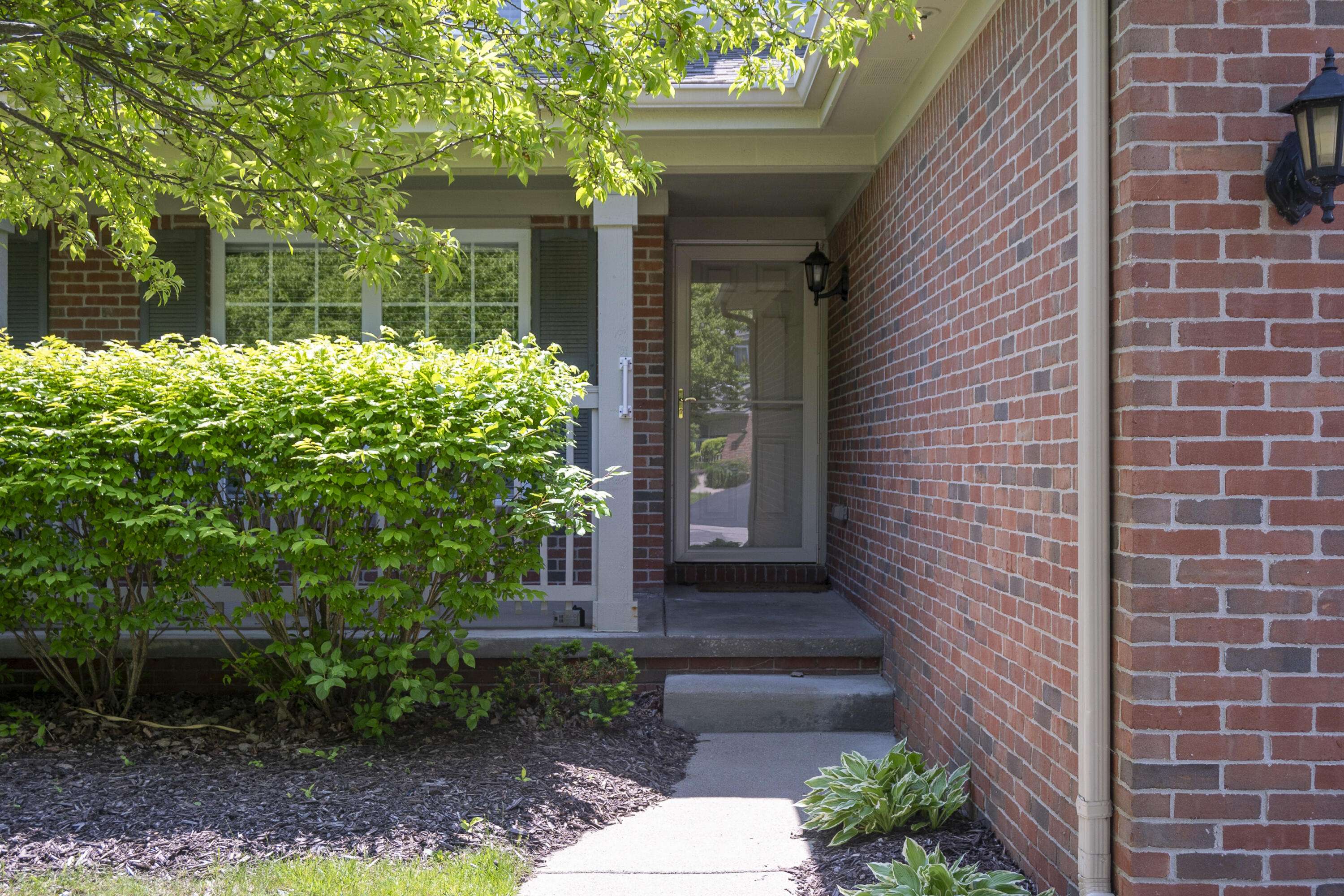 Grand Blanc, MI 48439,6018 Augusta Court