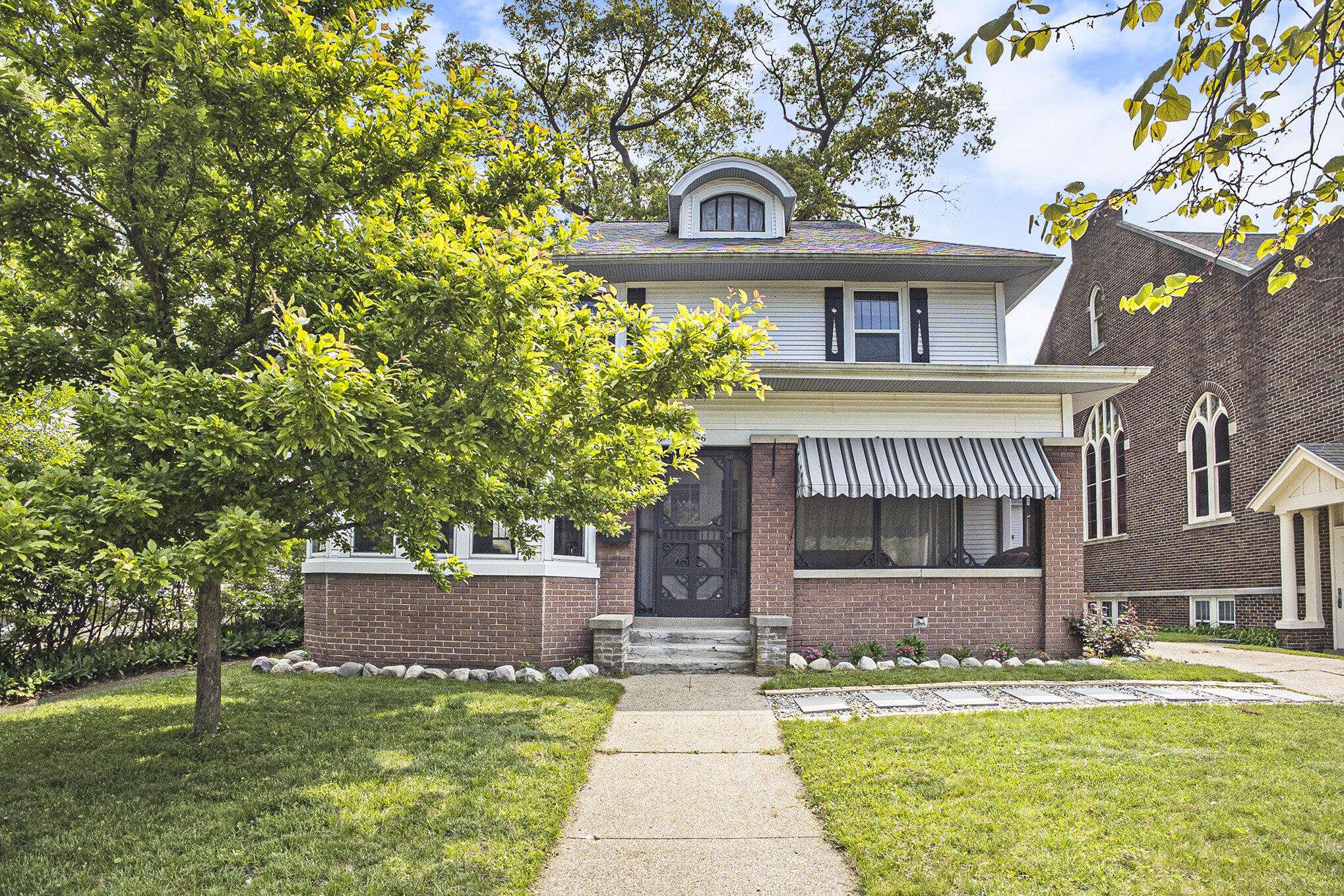 Muskegon, MI 49441,2046 bourdon Street