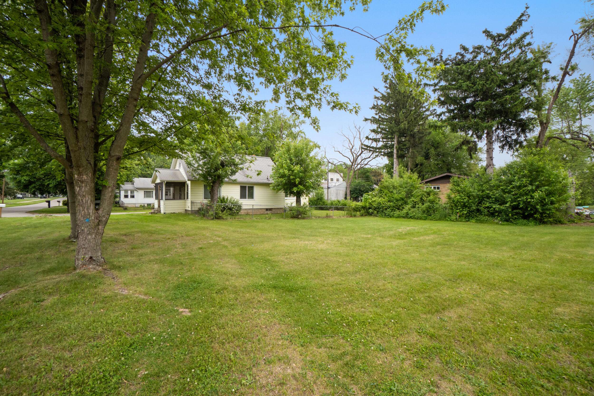 Jackson, MI 49202,807 Winifred Street