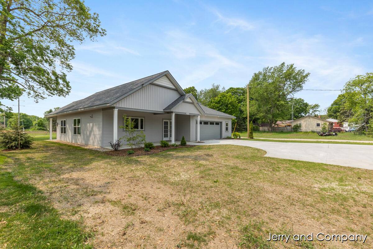 Holland, MI 49424,2076 W Lakewood Boulevard