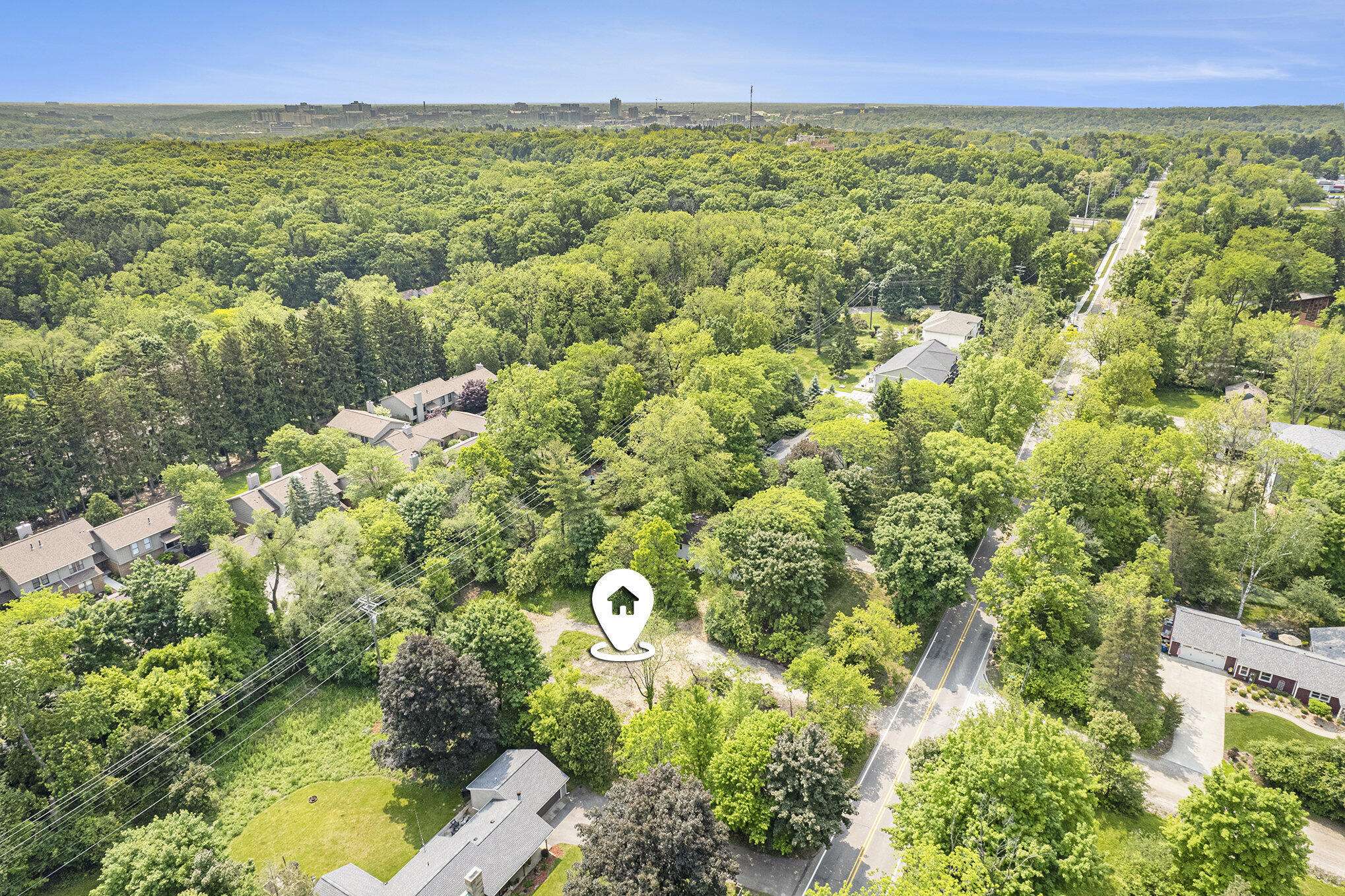 Ann Arbor, MI 48103,2108 Newport Road
