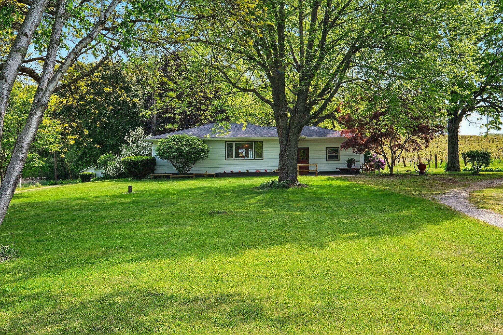 Coloma, MI 49038,2877 Bessemer Road