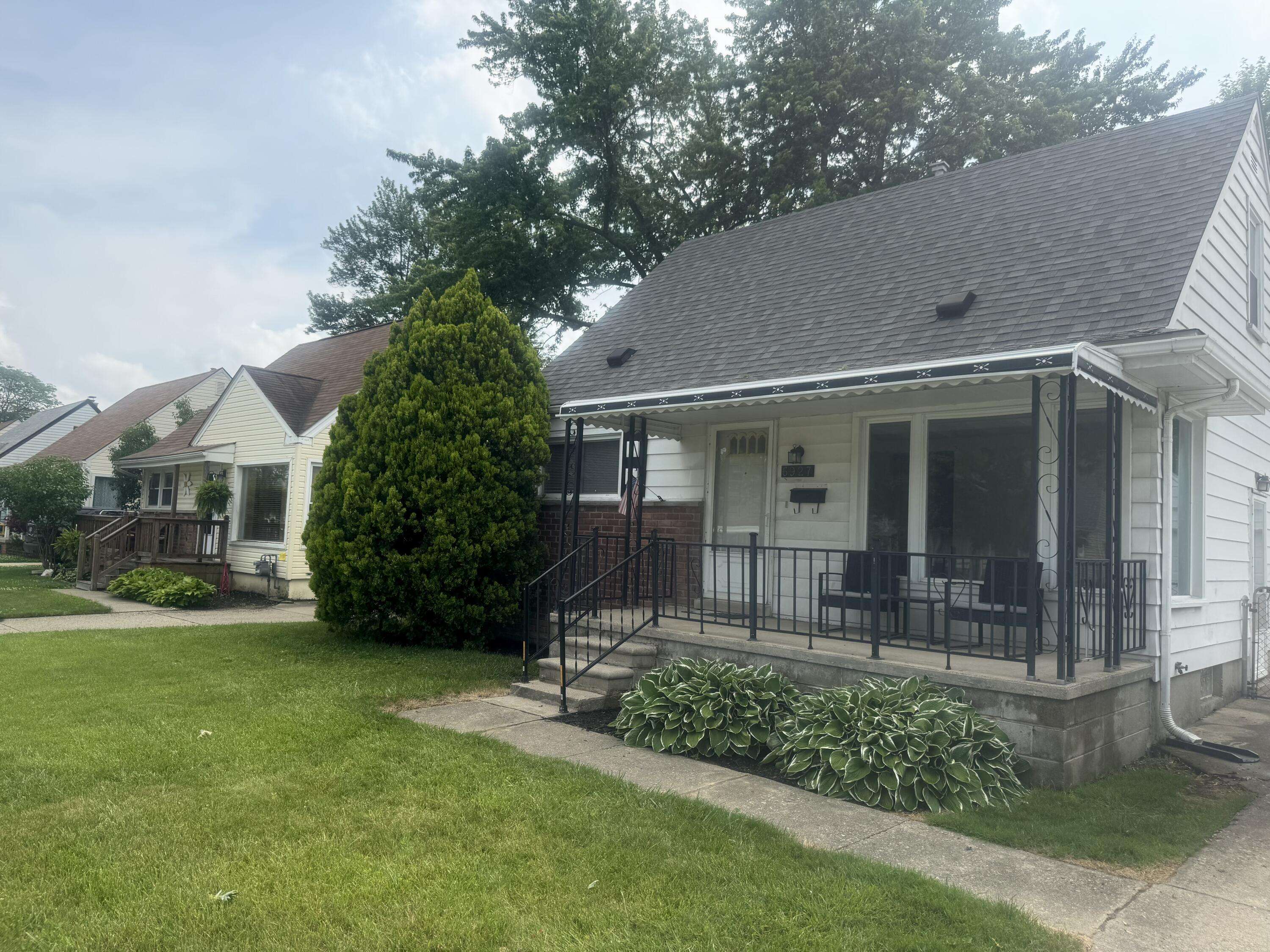 Garden City, MI 48135,6927 Deering