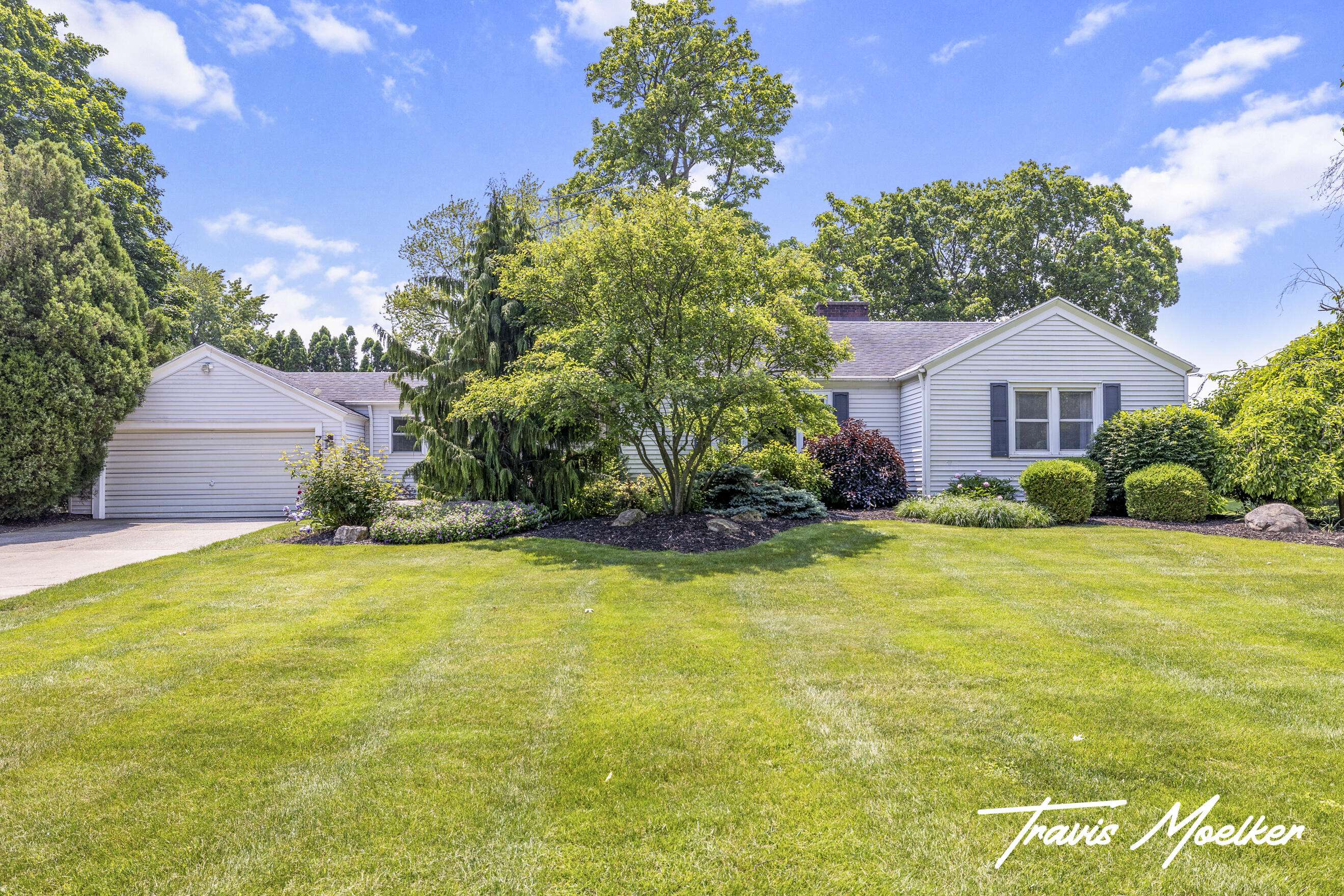 Jenison, MI 49428,7899 Cottonwood Drive
