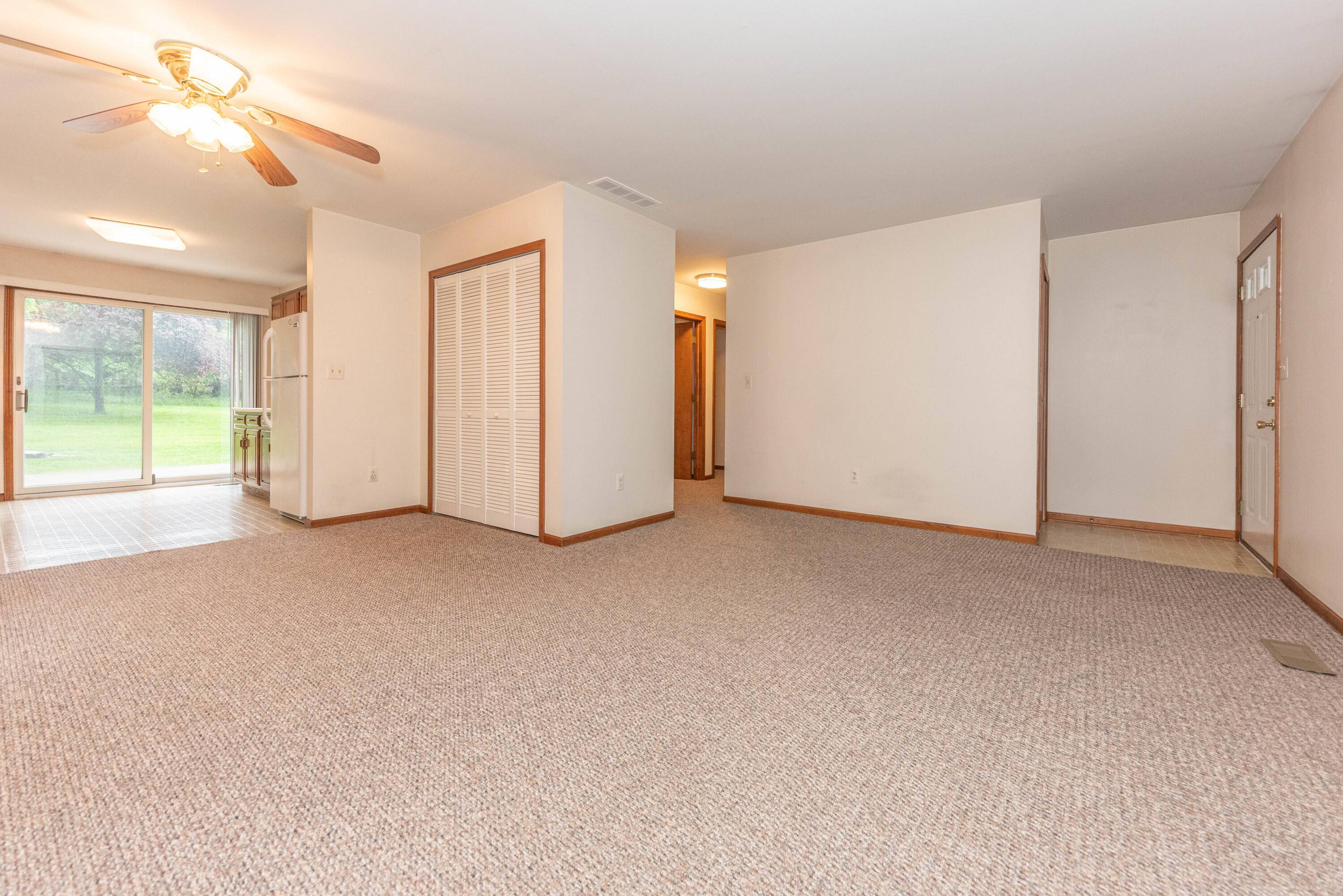 Saline, MI 48176,374 Detroit Street