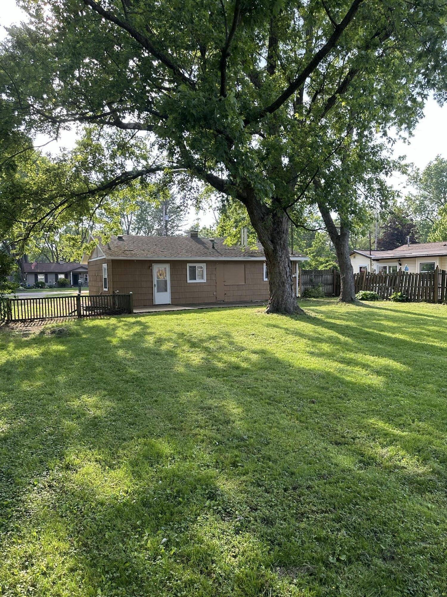 Holt, MI 48842,2070 Dean Avenue