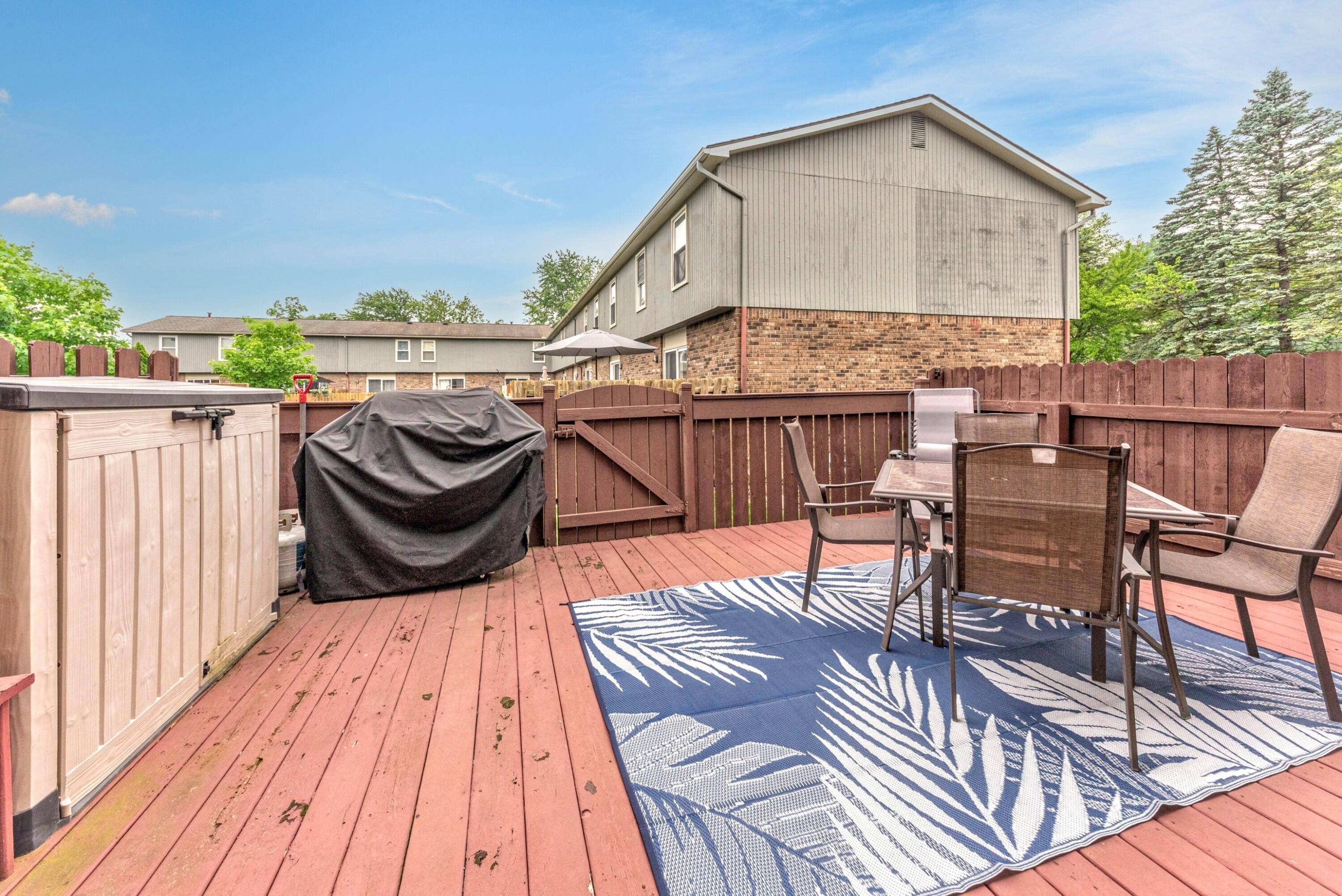 Saline, MI 48176,386 Hartman Lane