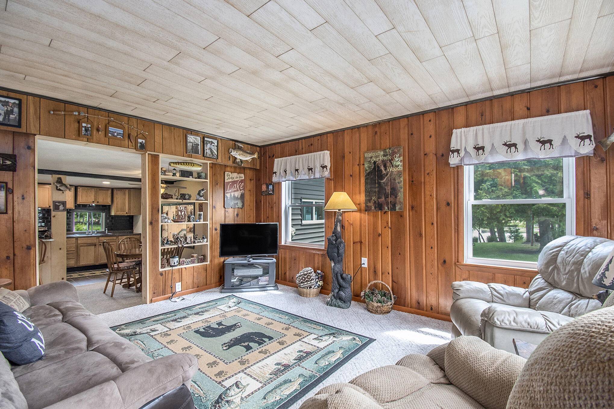 Farwell, MI 48622,8515 S Old State Ave Avenue