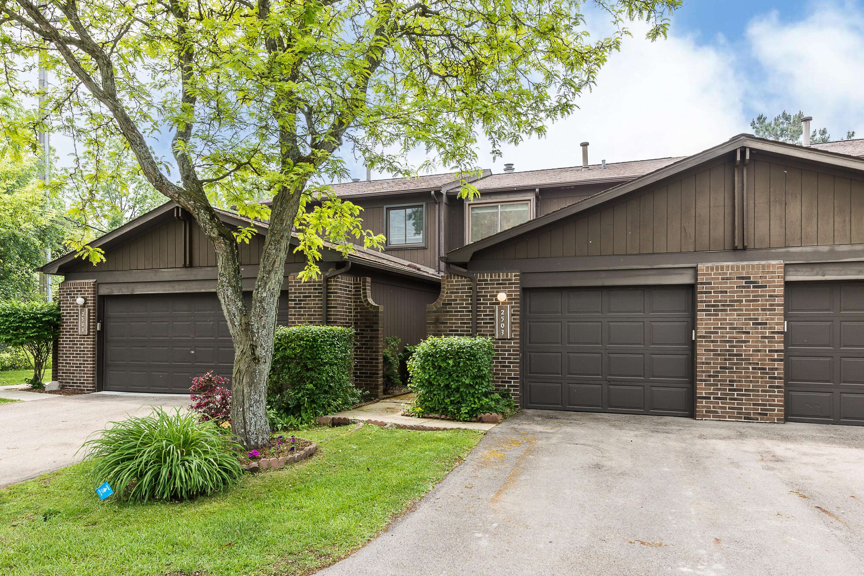 Ann Arbor, MI 48105,2503 Meade Court