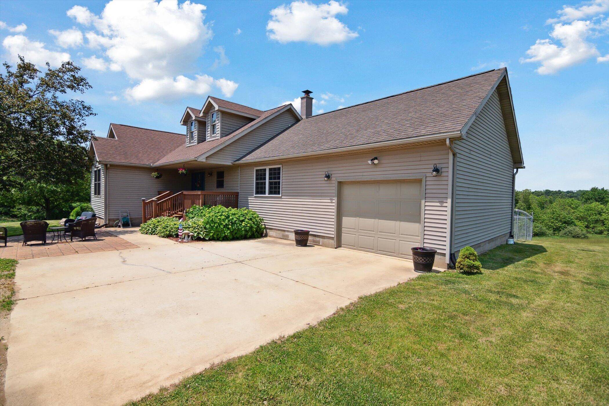 Hillsdale, MI 49242,1741 N Bunn Road