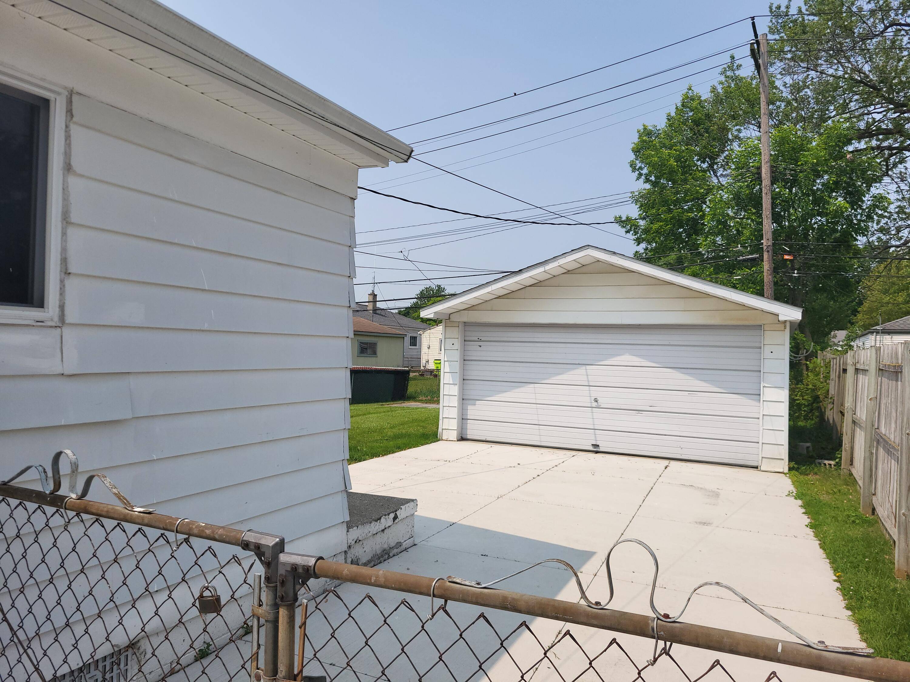 Roseville, MI 48066,27837 Kaufman Street