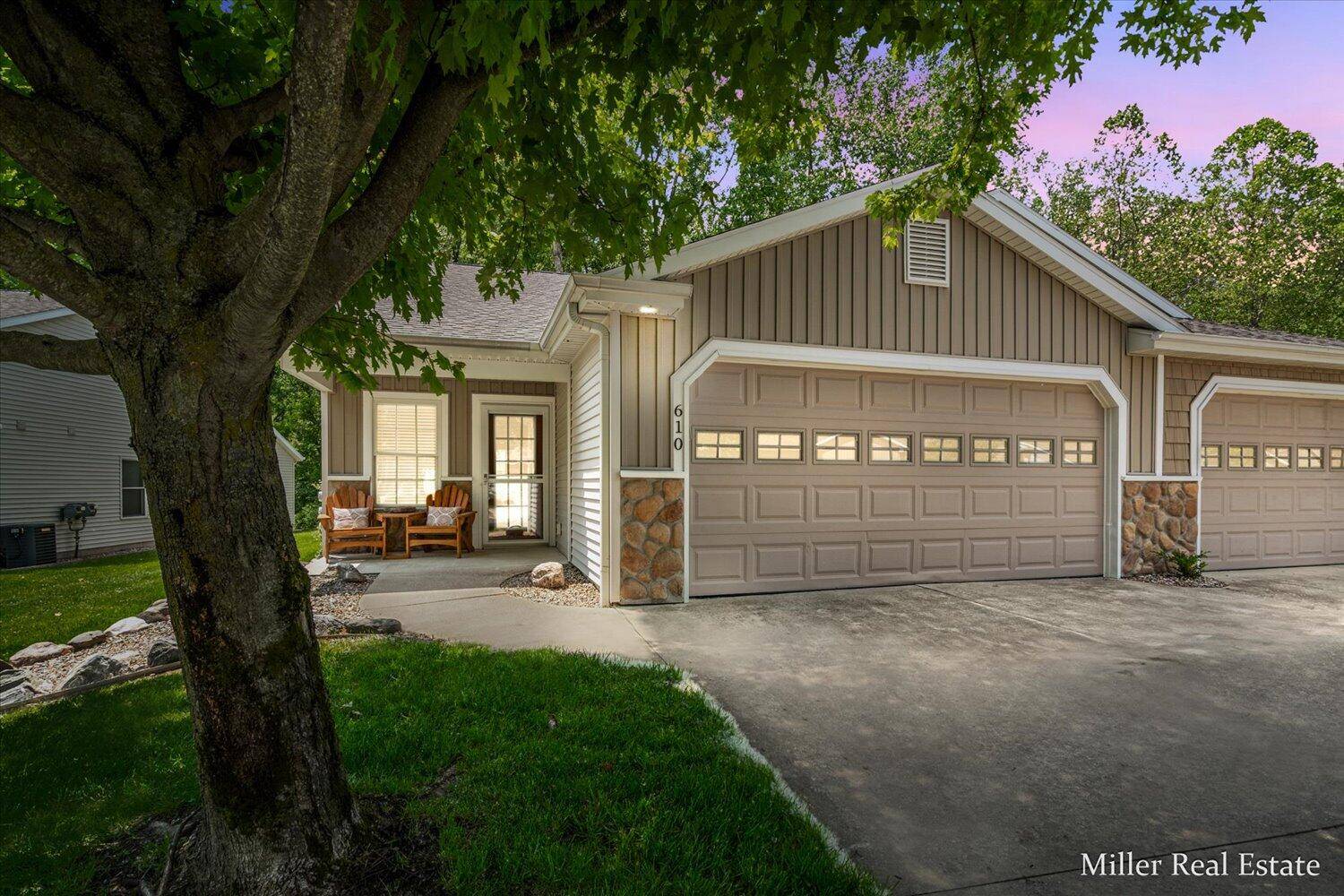 Hastings, MI 49058,610 Riverwalk Street #18