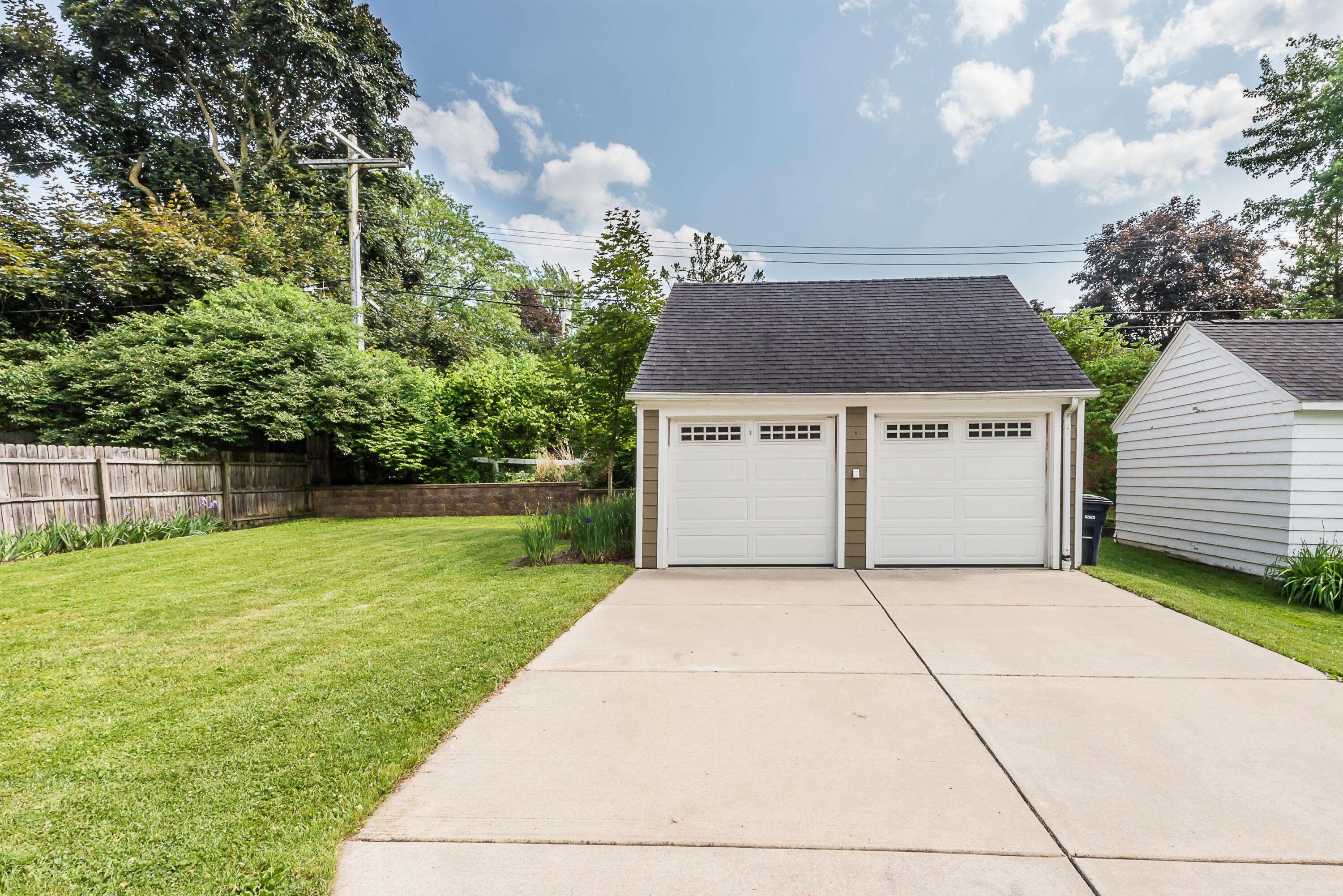 Ann Arbor, MI 48104,2104 Winchell Drive
