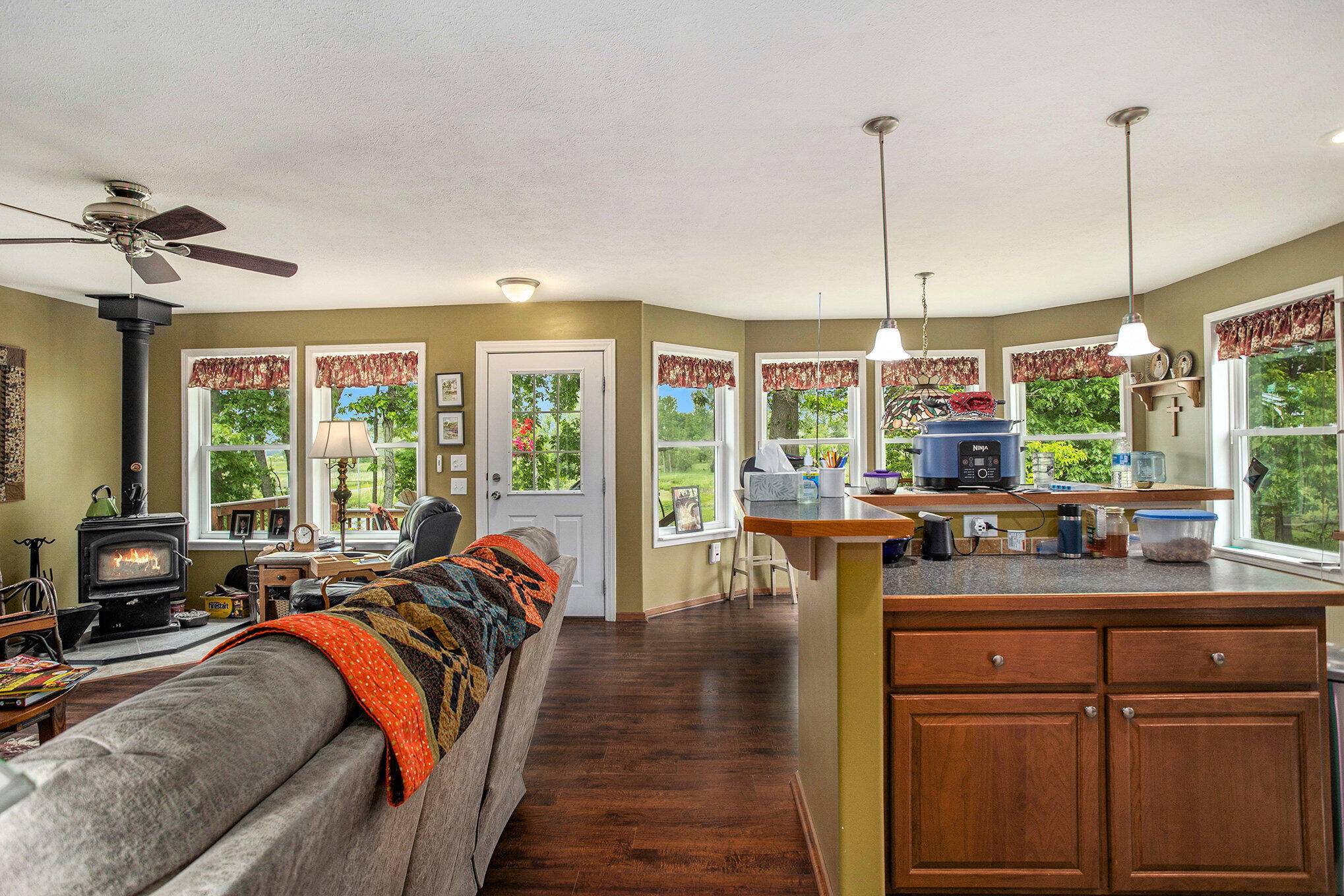 Coldwater, MI 49036,667 River Road