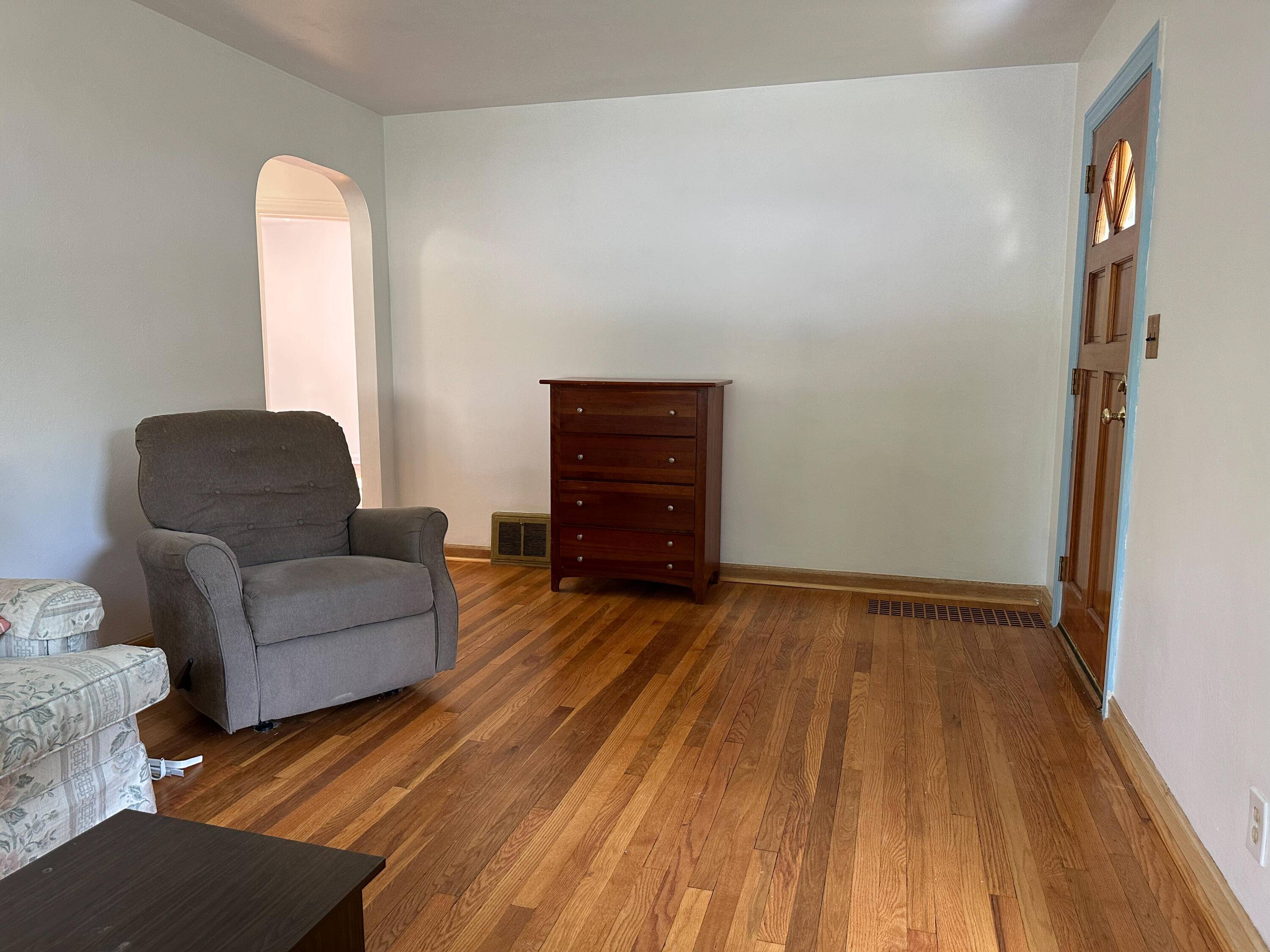 Dowagiac, MI 49047,216 Bradley Street