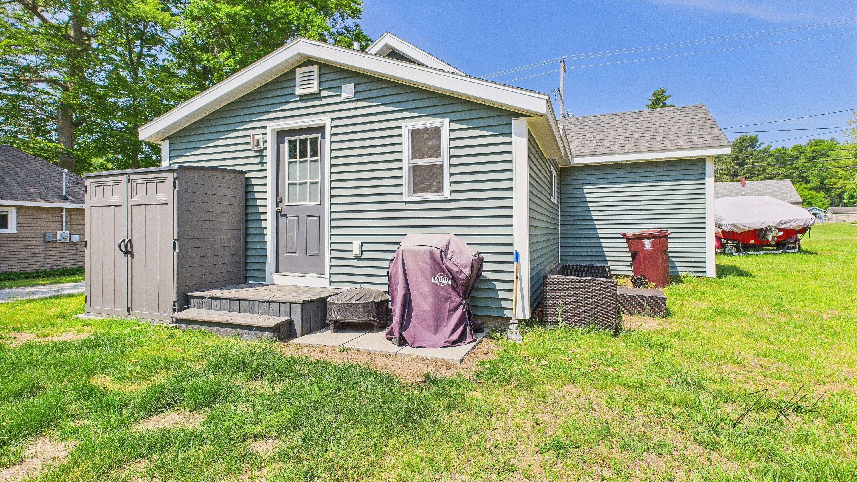 Muskegon, MI 49445,1204 Witham Road