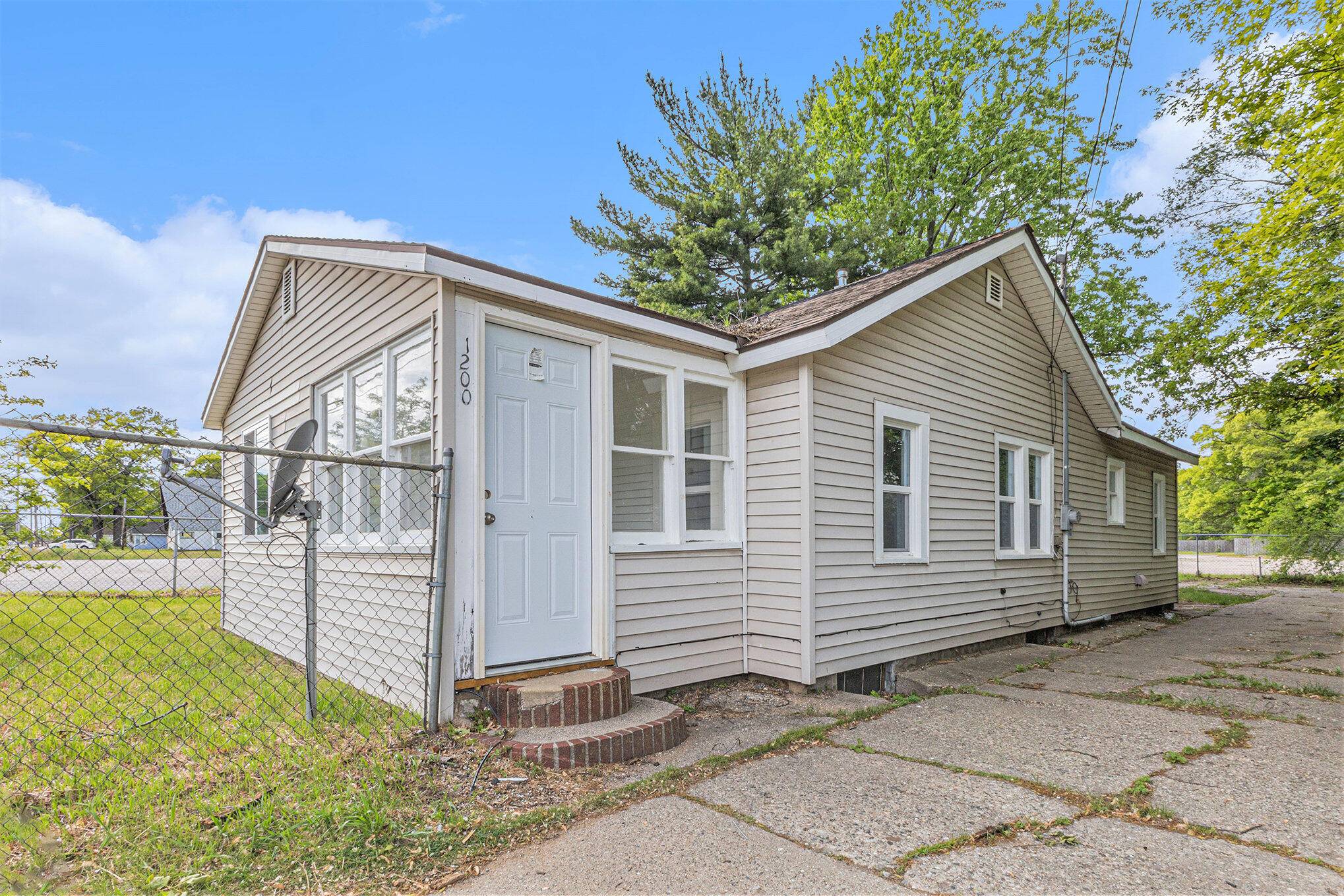 Norton Shores, MI 49444,1200 E Broadway Avenue