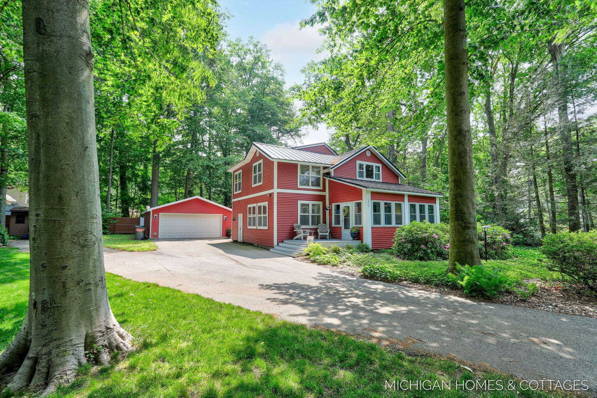 Holland, MI 49424,1375 Waukazoo Drive
