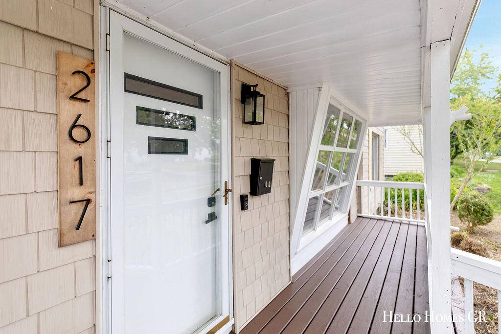 East Grand Rapids, MI 49506,2617 Richards SE Drive