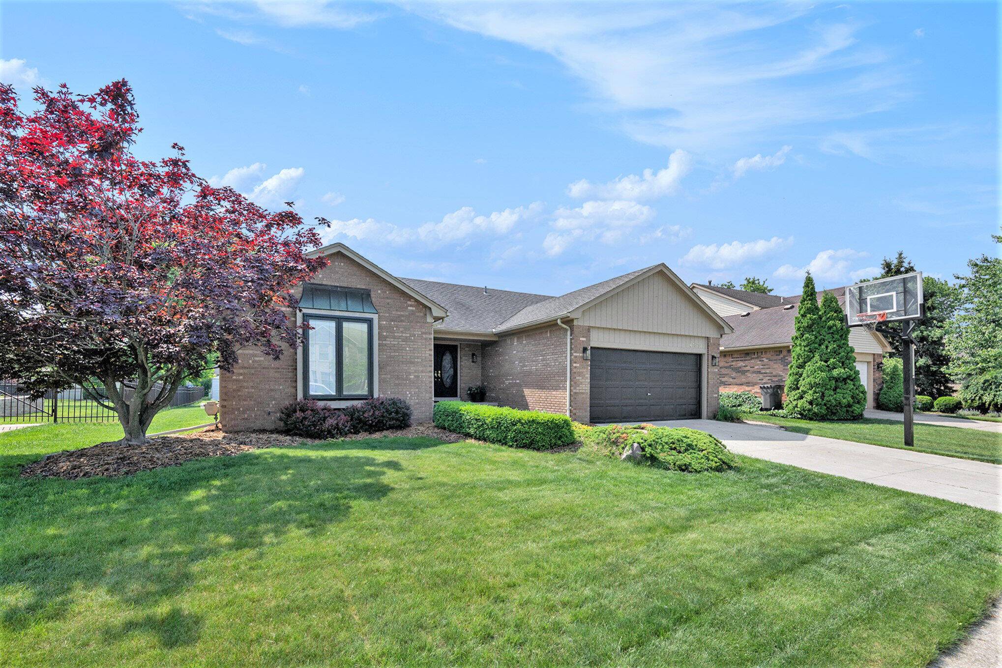 Clinton Twp, MI 48038,43870 Boulder Drive