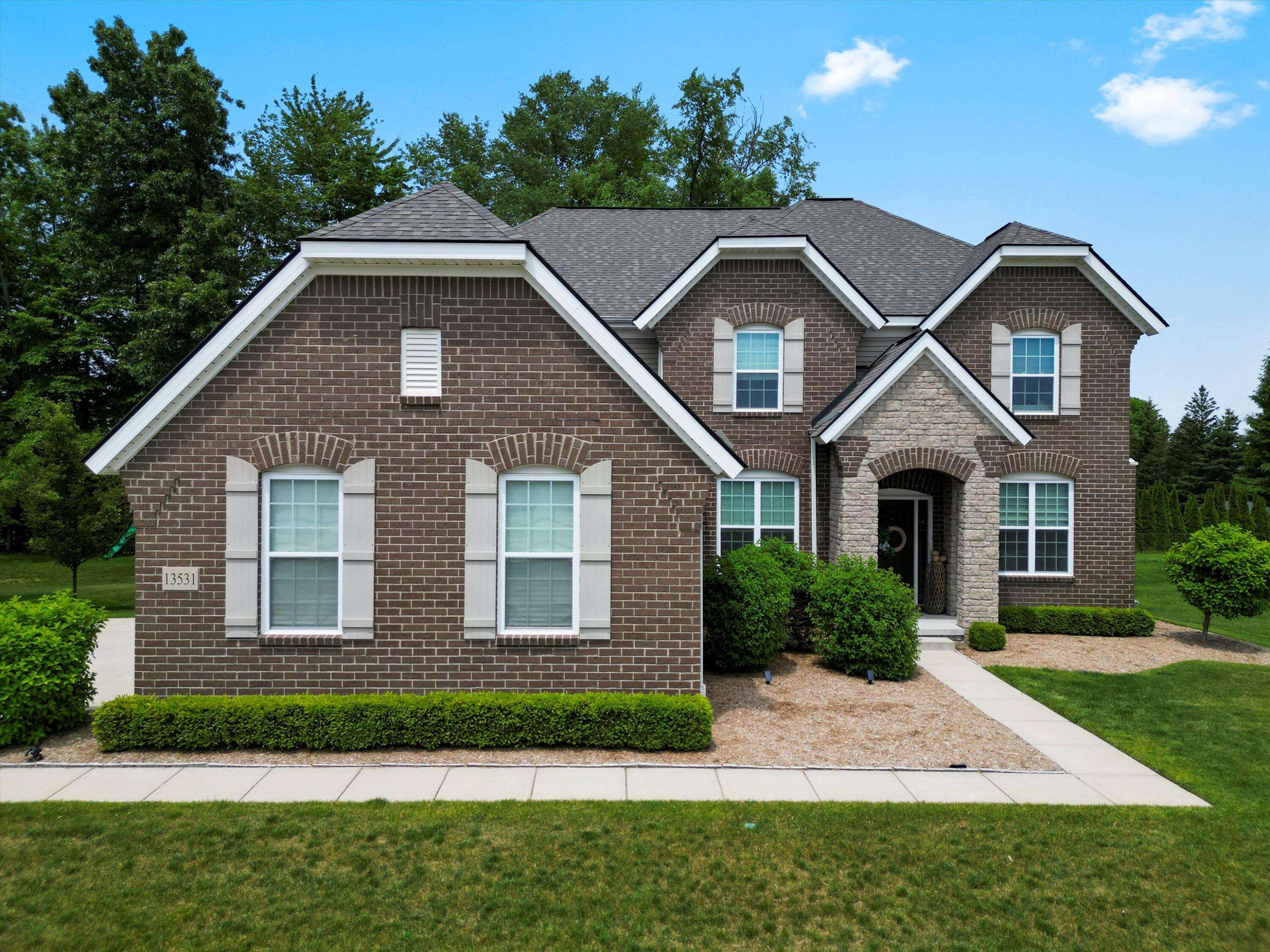Utica, MI 48315,13531 Brampton Court