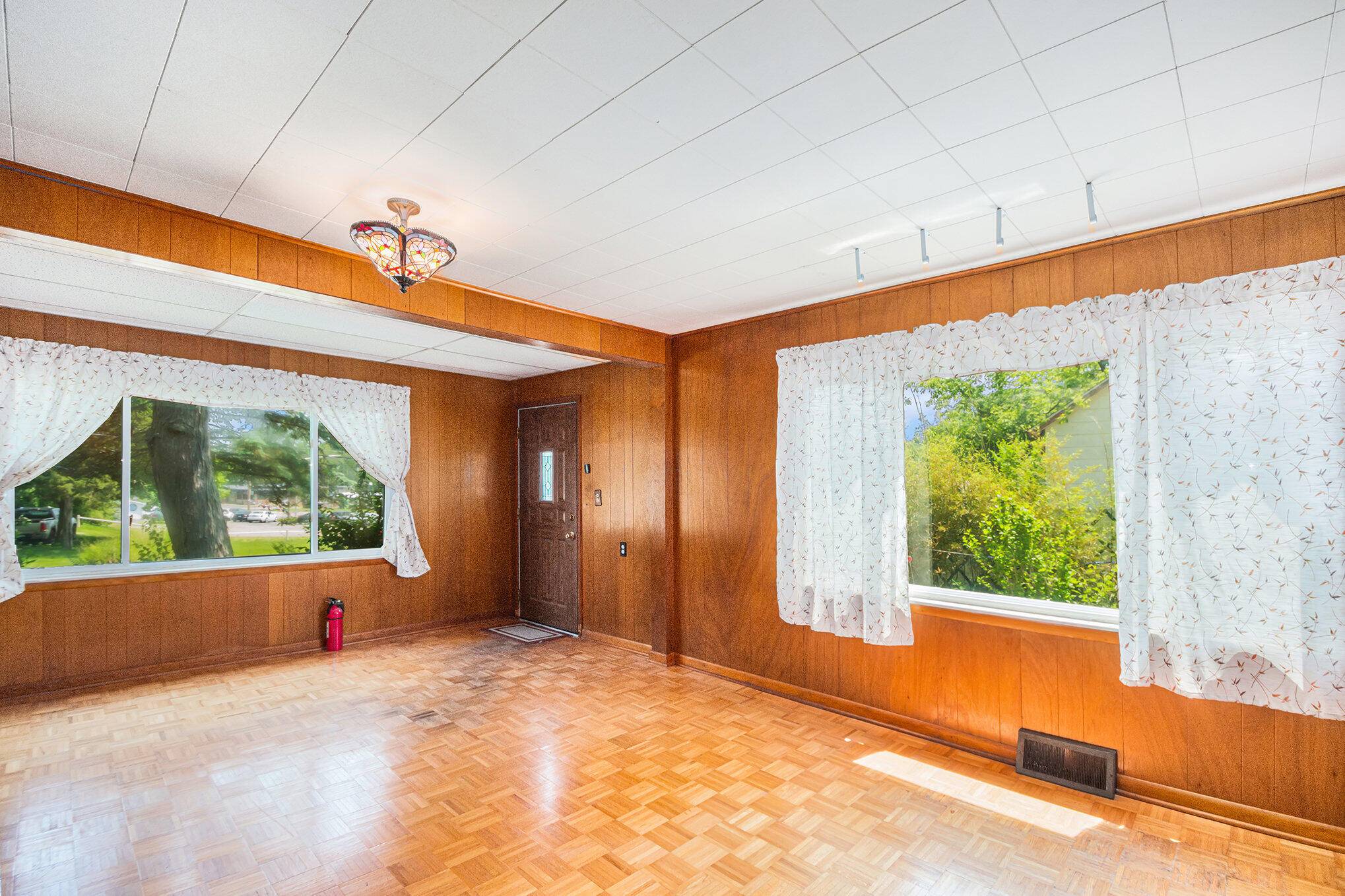 Jackson, MI 49202,246 Ridgeway Road
