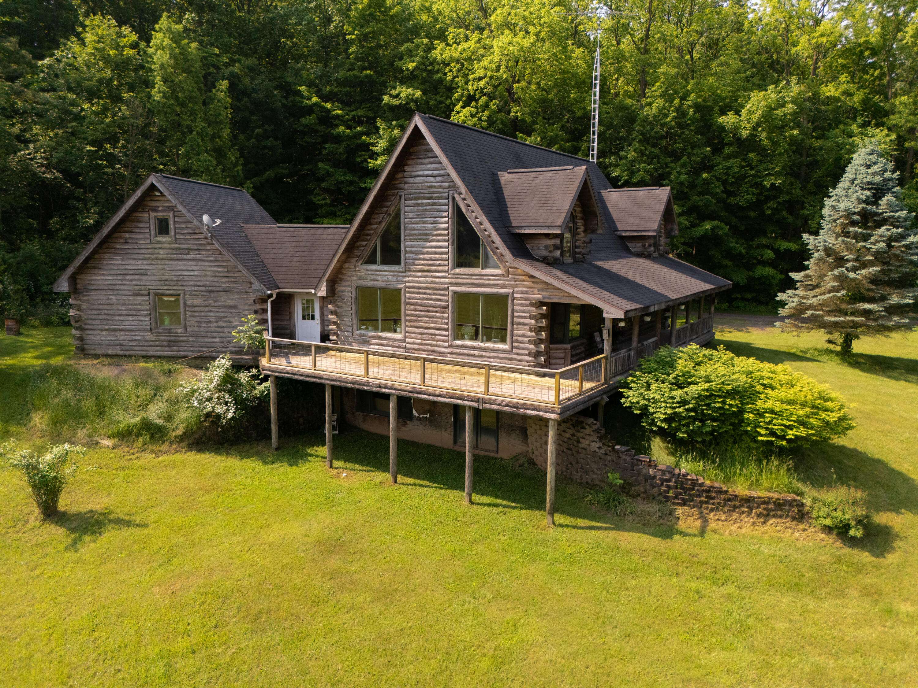 Pittsford, MI 49271,7111 Gilbert Road