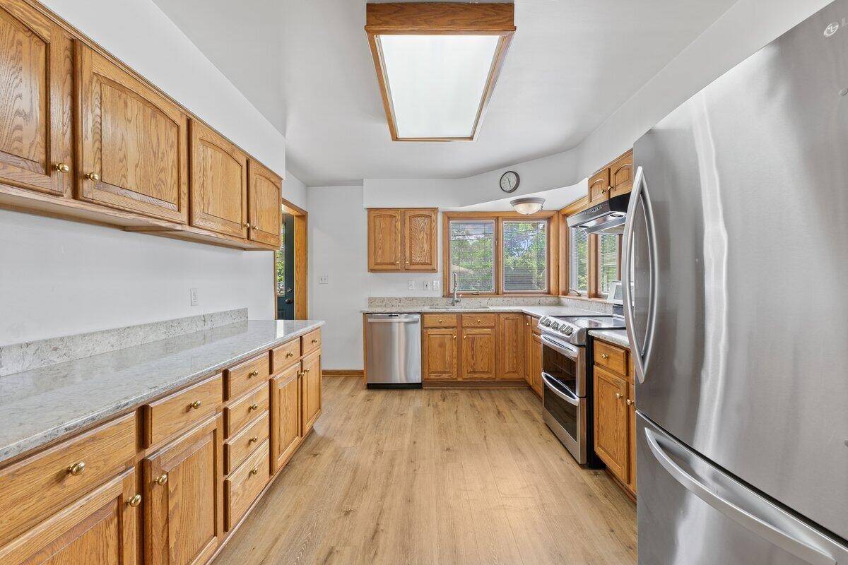 Waterford, MI 48328,1228 Orchid Street