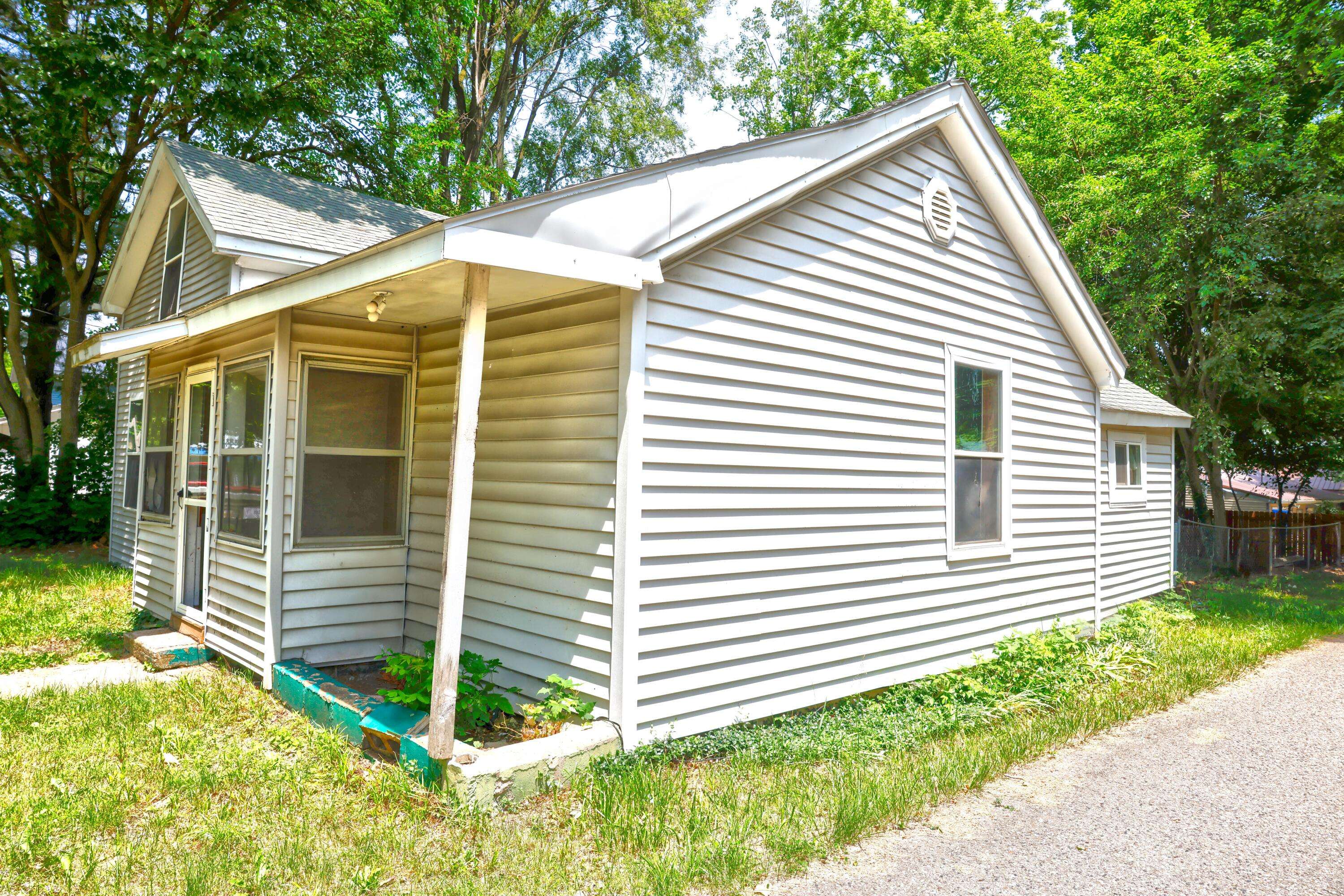 Burr Oak, MI 49030,130 N 4th Street