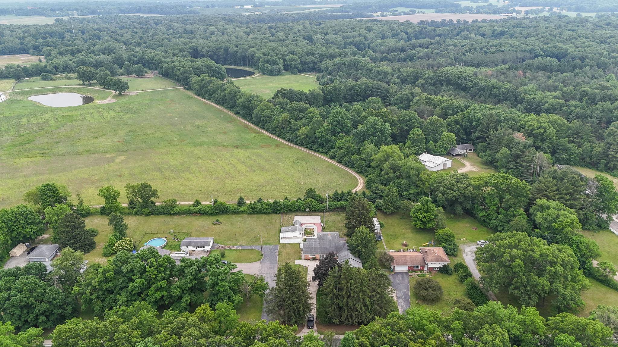 Dowagiac, MI 49047,57081 M 51 S