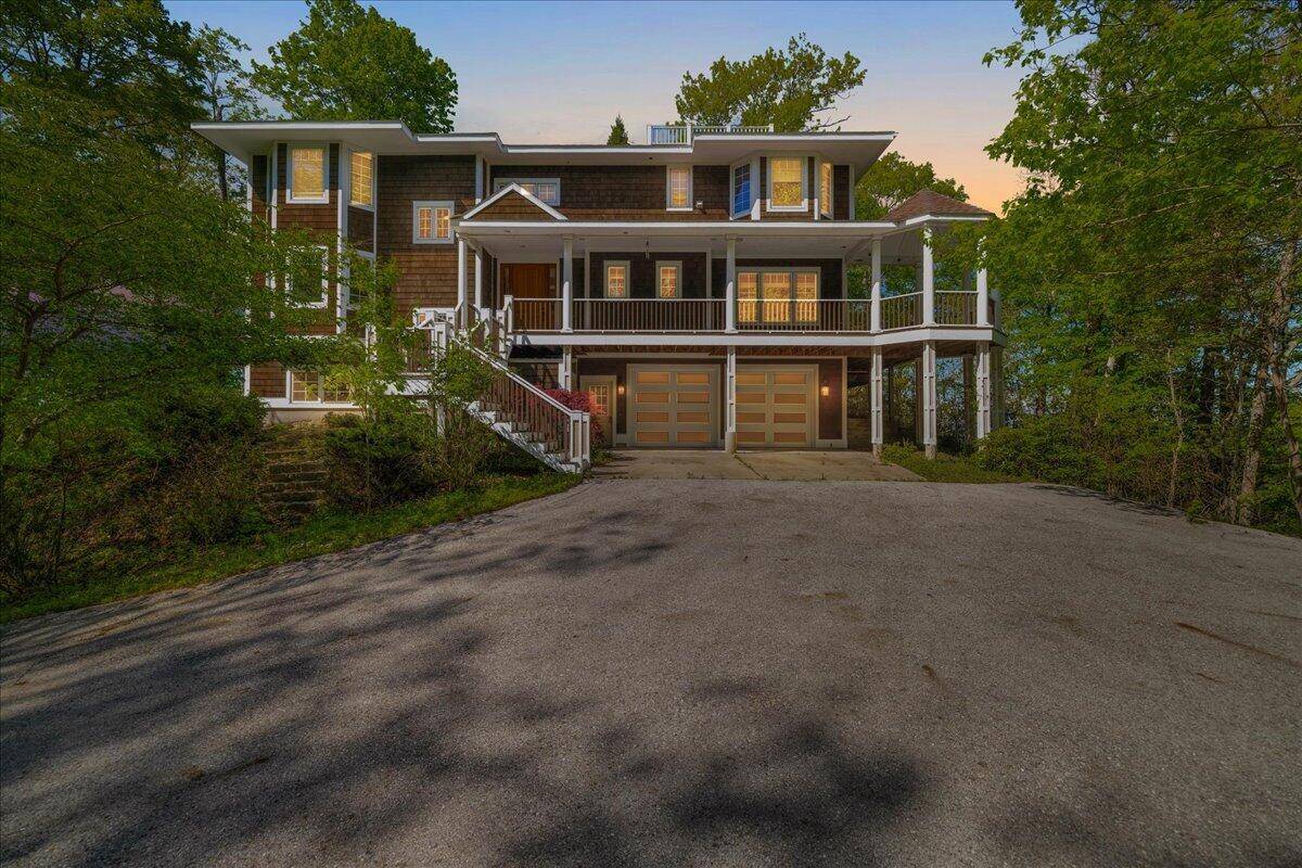 Holland, MI 49423,4679 Forest Ridge Drive