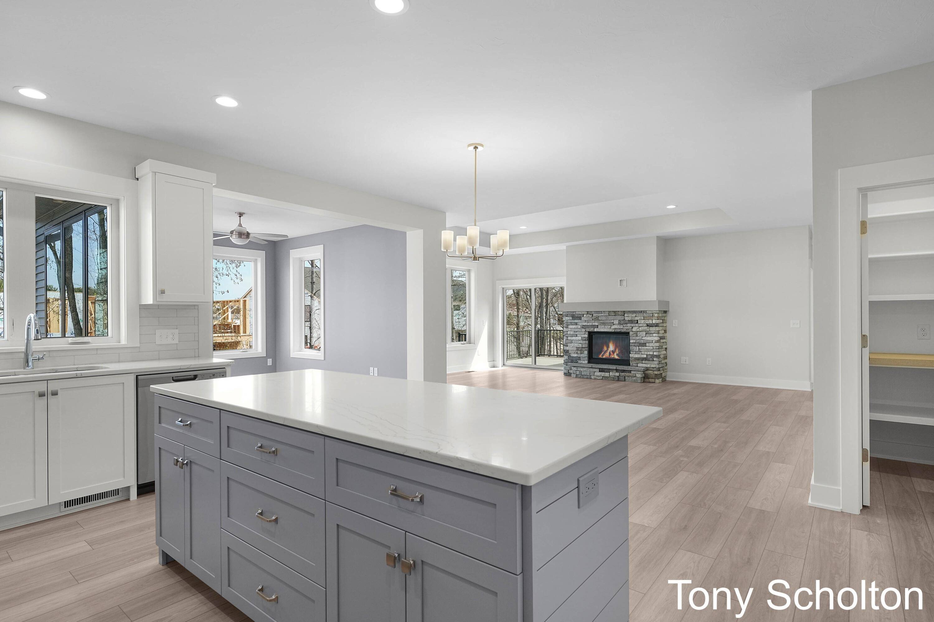 Hudsonville, MI 49426,5094 Blendon Woods Drive #4