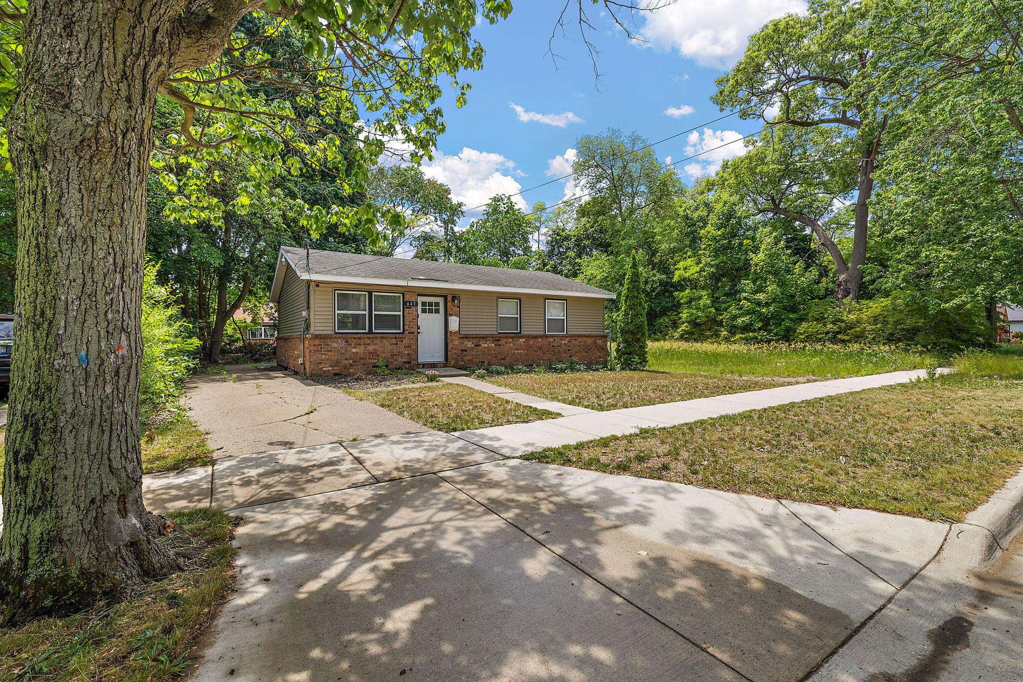 Muskegon, MI 49442,645 Amity Avenue