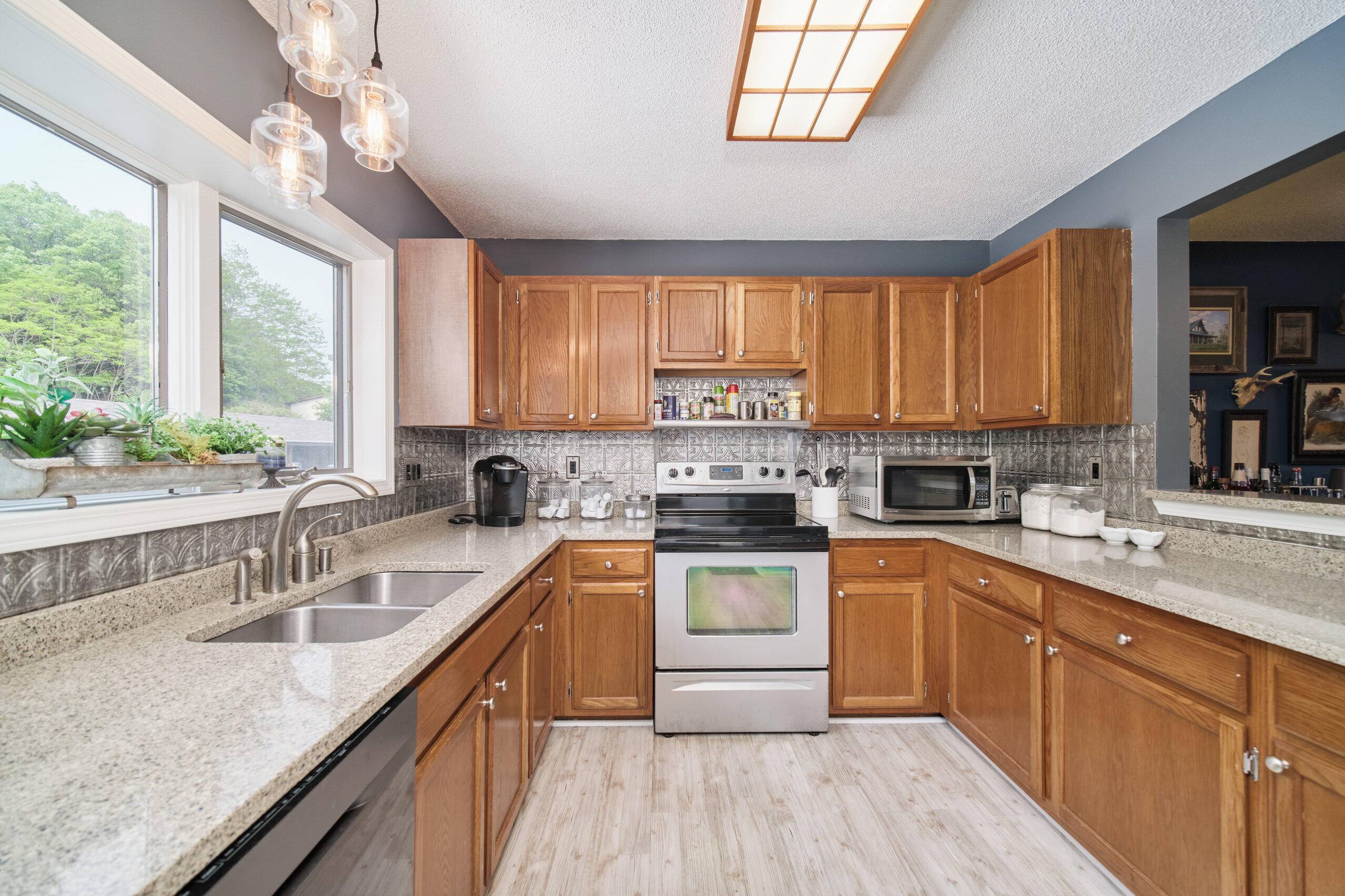 Manistee, MI 49660,317 5th Avenue #8