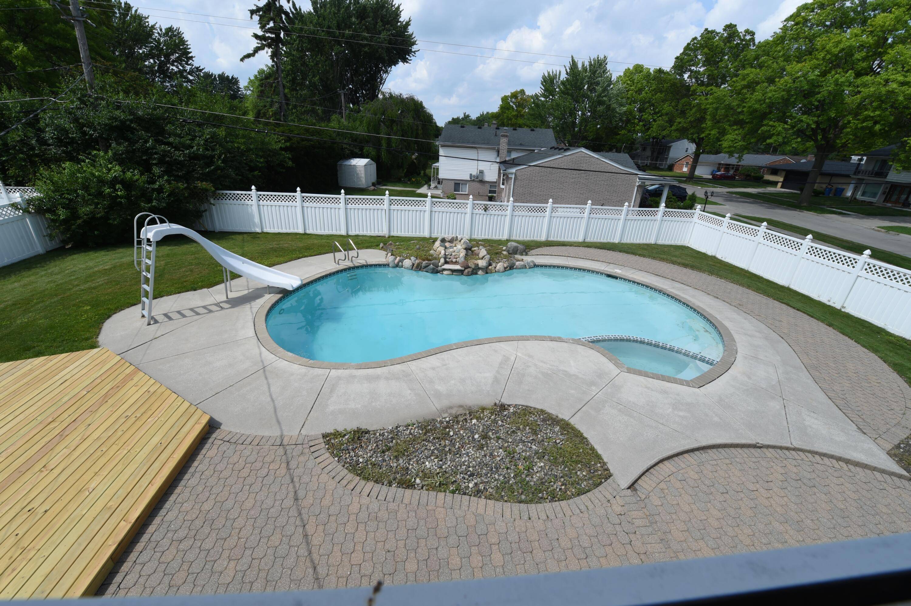 Dearborn Heights, MI 48127,26004 Shirley Lane