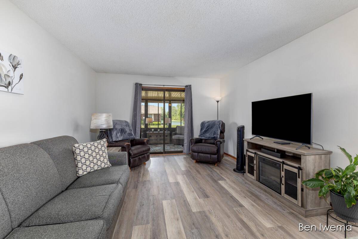 Grandville, MI 49418,679 Waterview SW Court