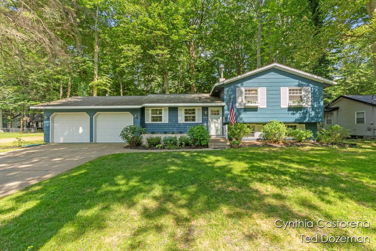 Holland, MI 49424,313 Greenwood Avenue