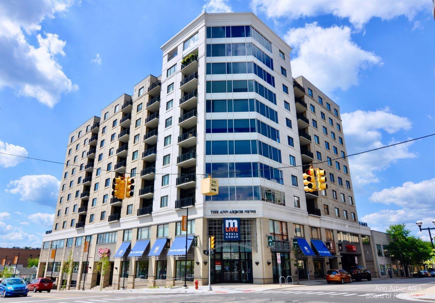 Ann Arbor, MI 48104,111 N Ashley St. #305 Street