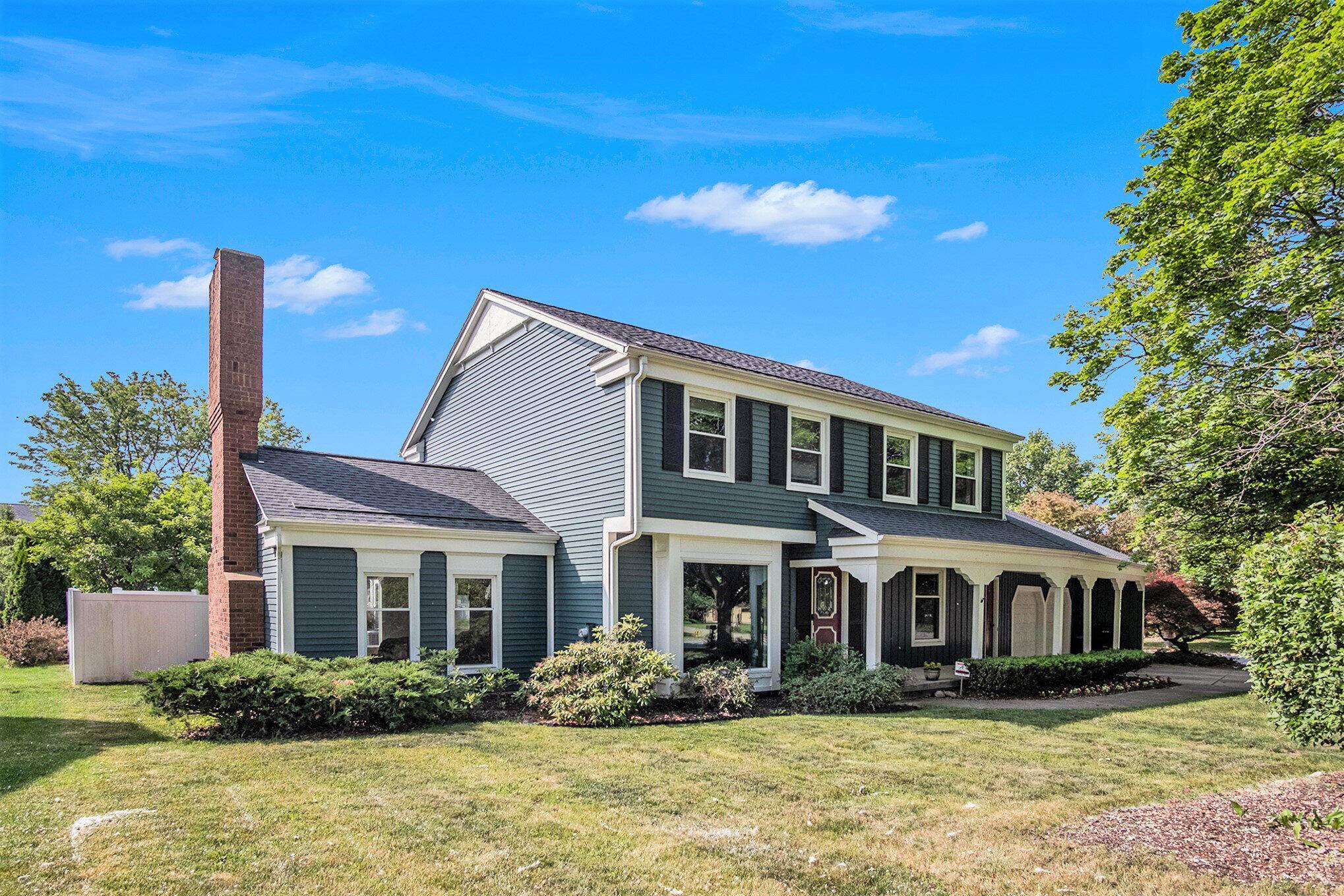 Kentwood, MI 49508,2104 Waterbury SE Drive
