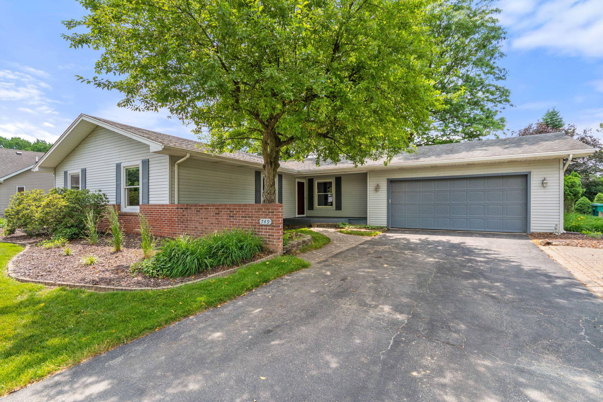 Saline, MI 48176,749 Foxboro Court