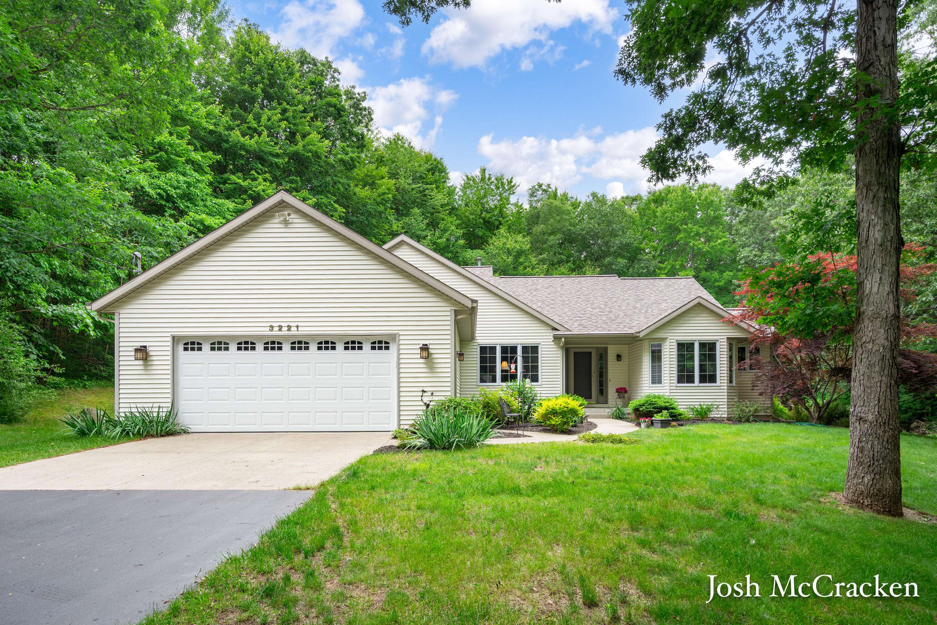Lowell, MI 49331,3221 Bewell SE Avenue