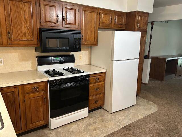 Grand Rapids, MI 49548,5897 Leisure S SE Drive