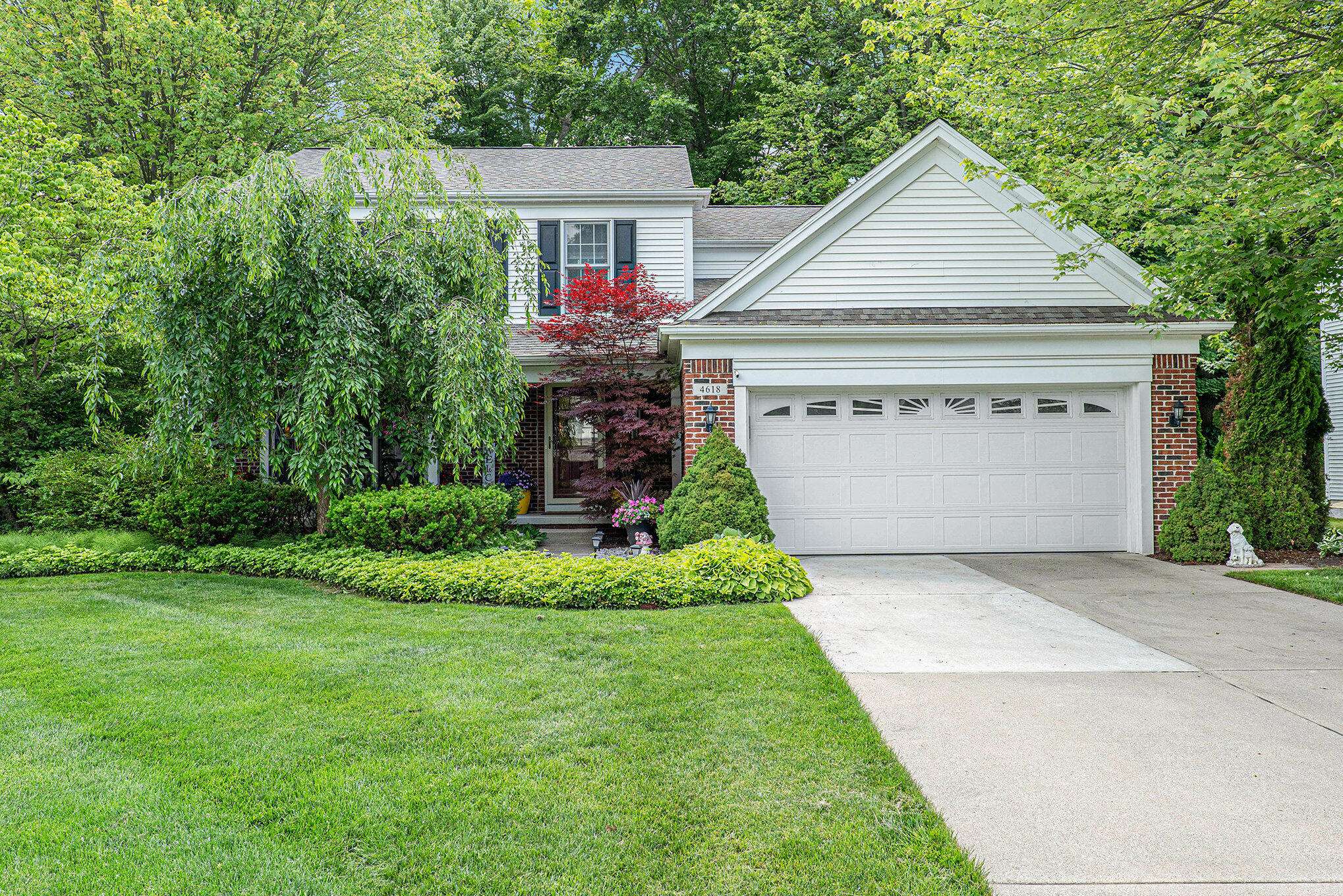 Grand Rapids, MI 49546,4618 Woodcreek SE Drive