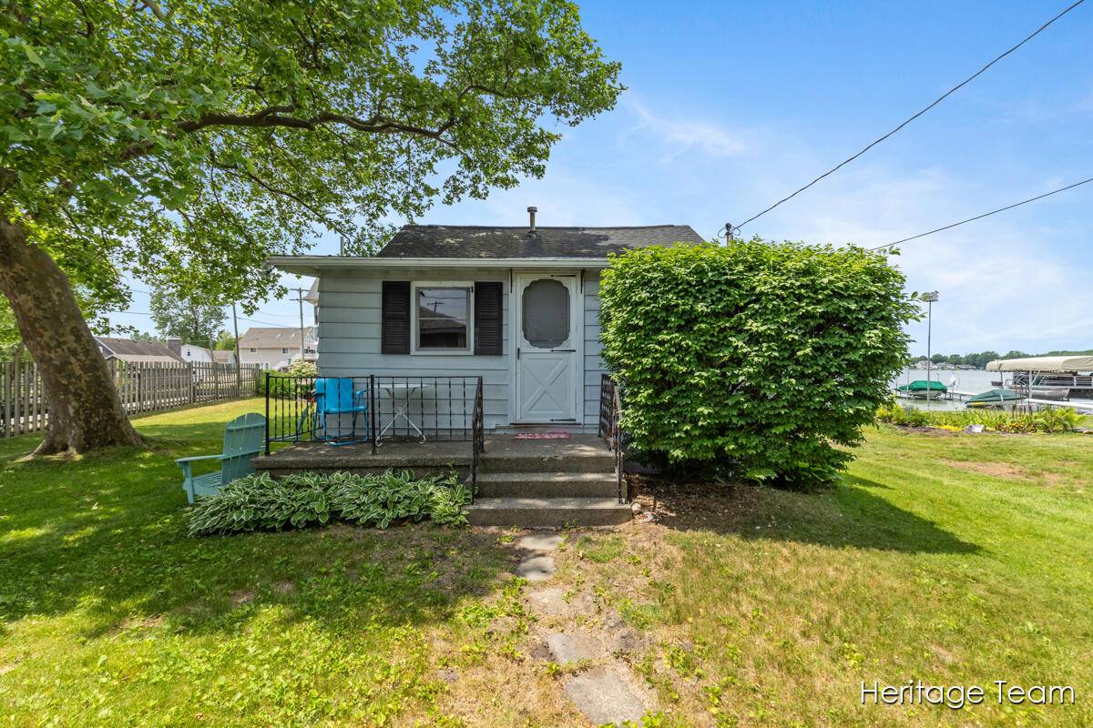 Caledonia, MI 49316,499 S Shore Drive