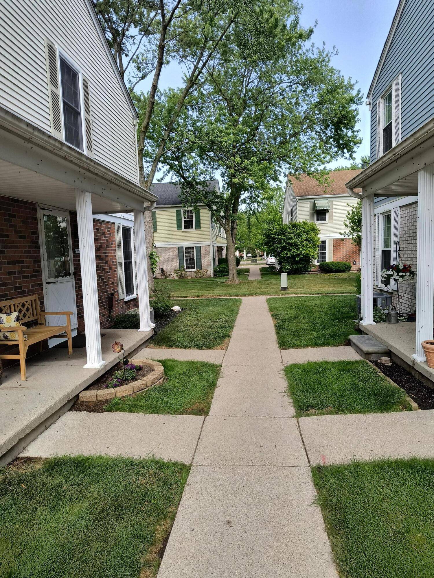 Harrison Township, MI 48045,24654 Spring Lane